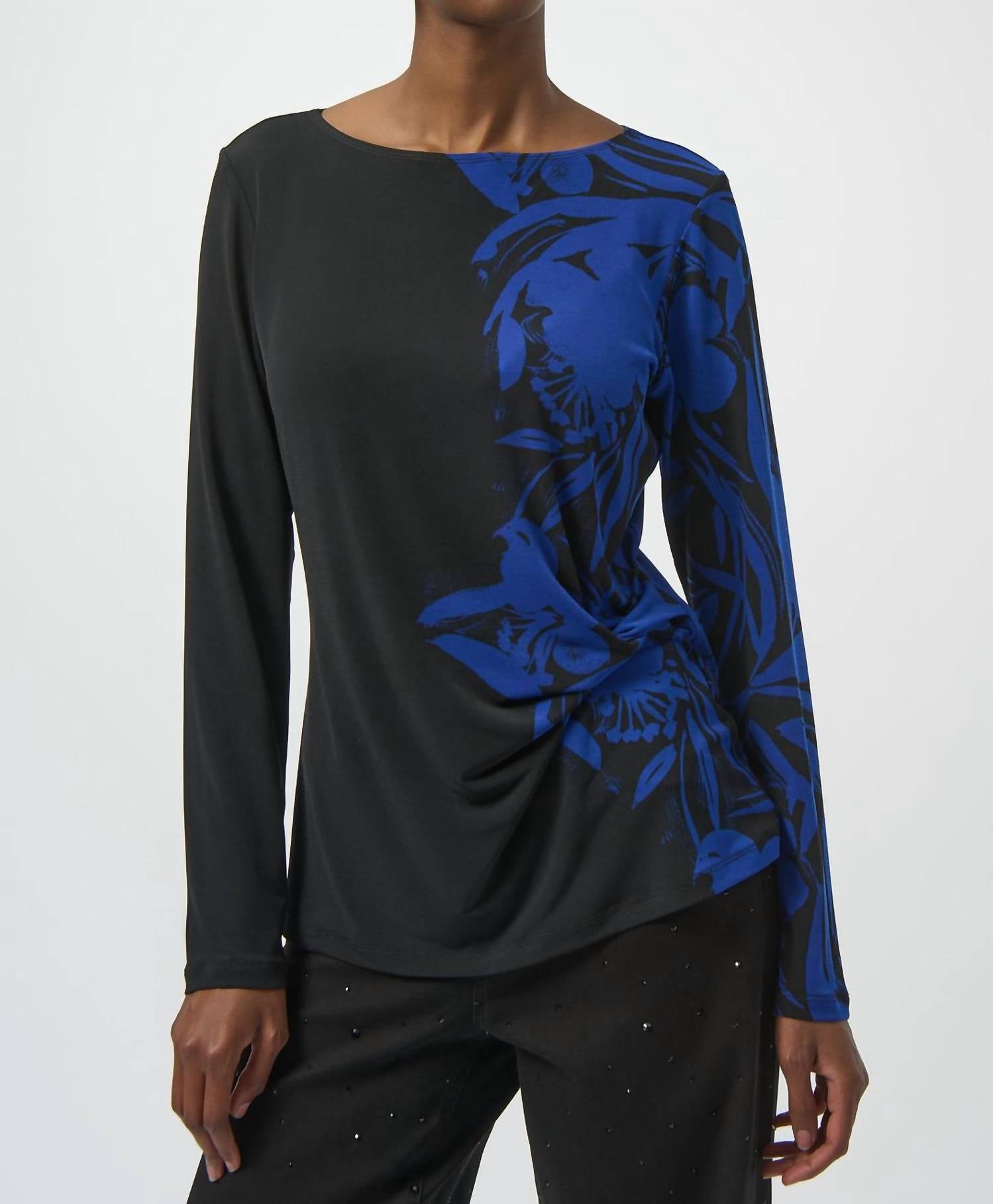 Top con estampado floral color negro
