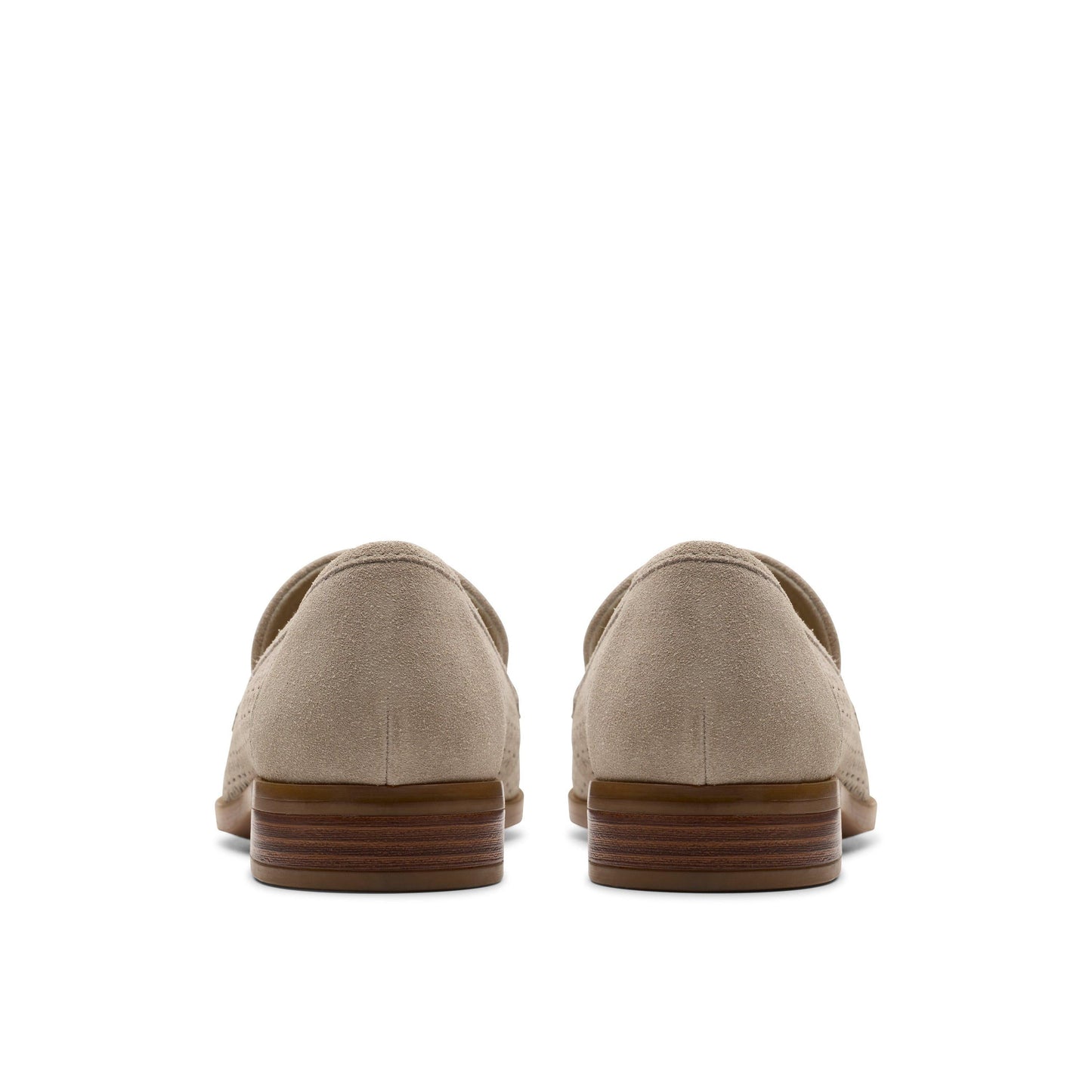 Calzado de gamuza color beige