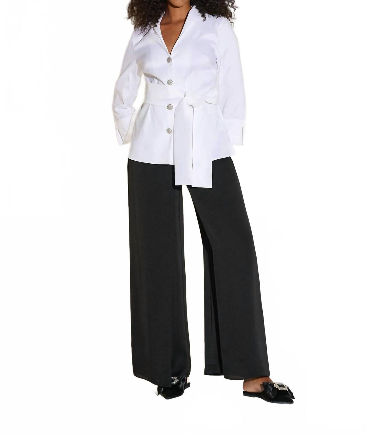 Pantalón de pierna ancha color negro
