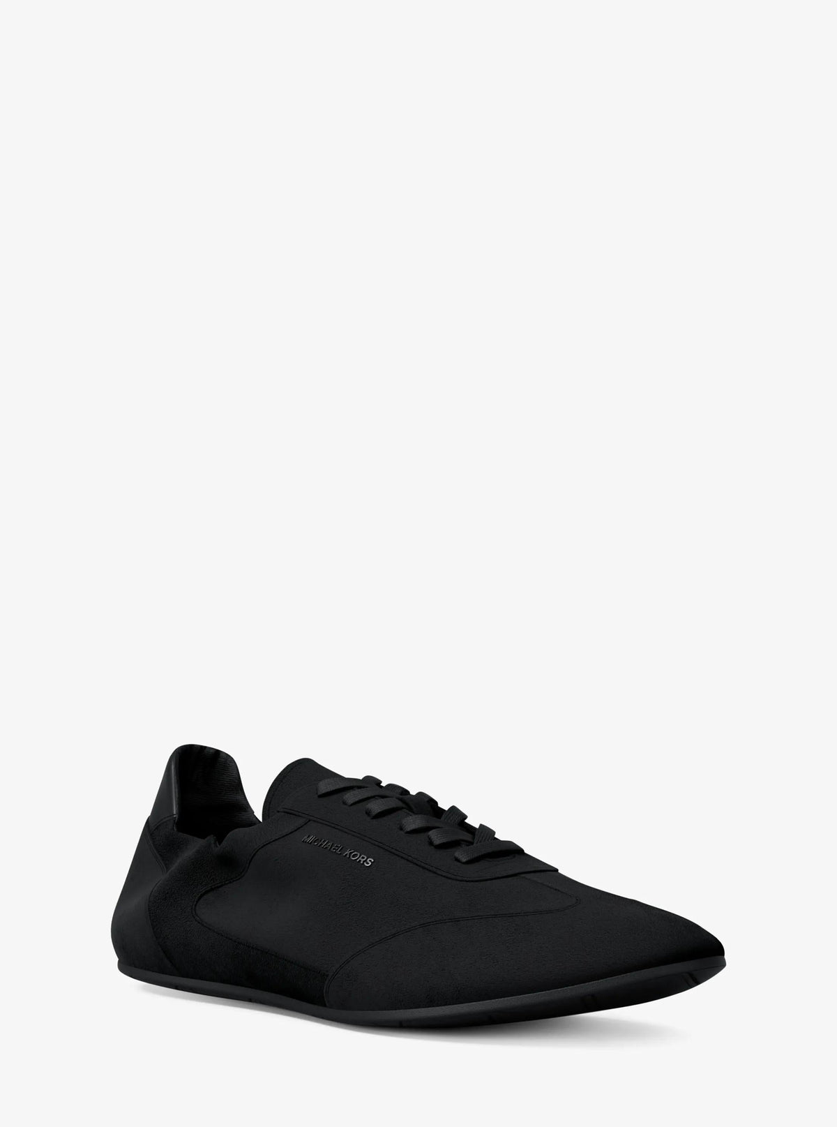 Tenis de gamuza