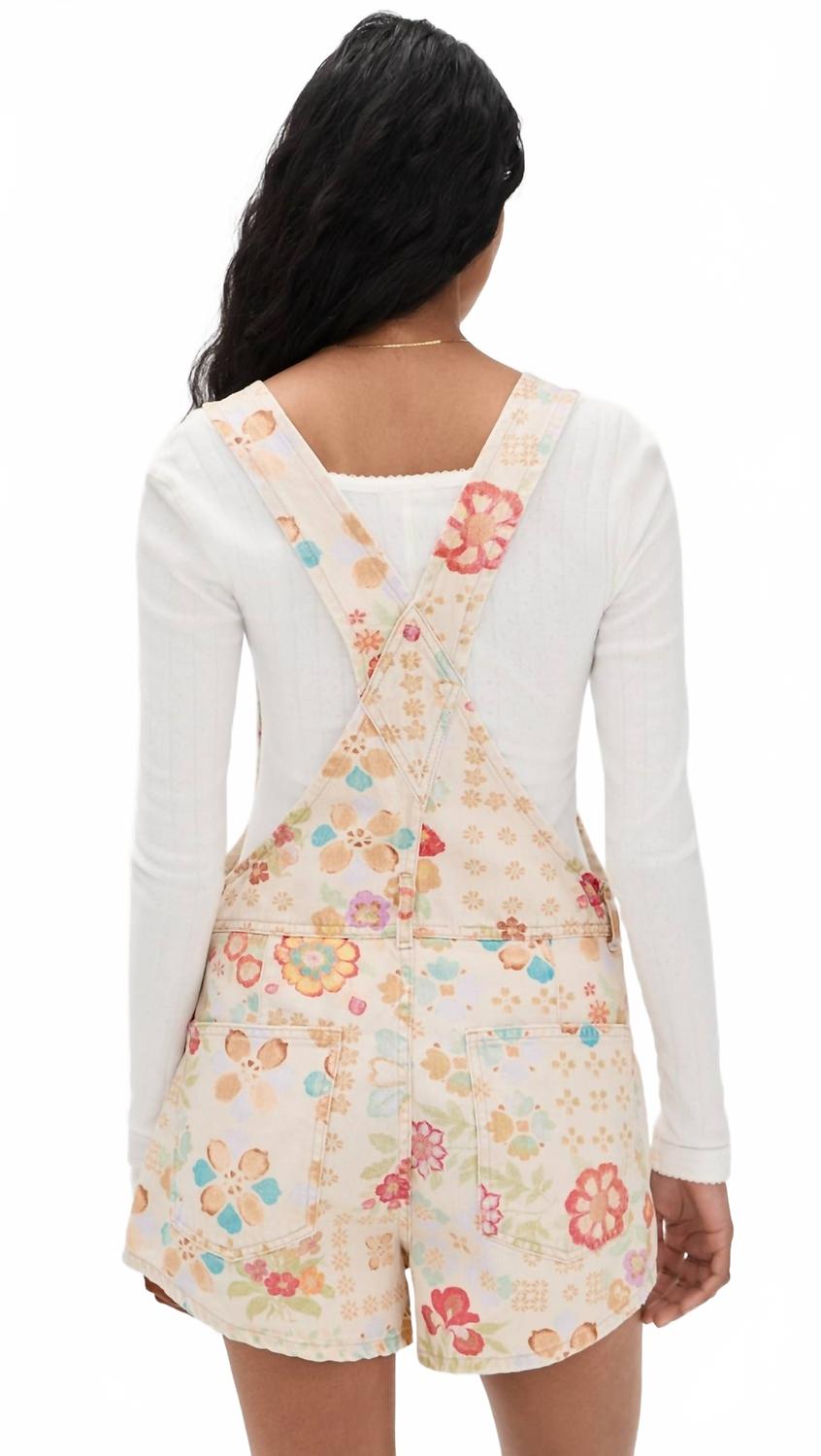 Enterizo corto con estampado