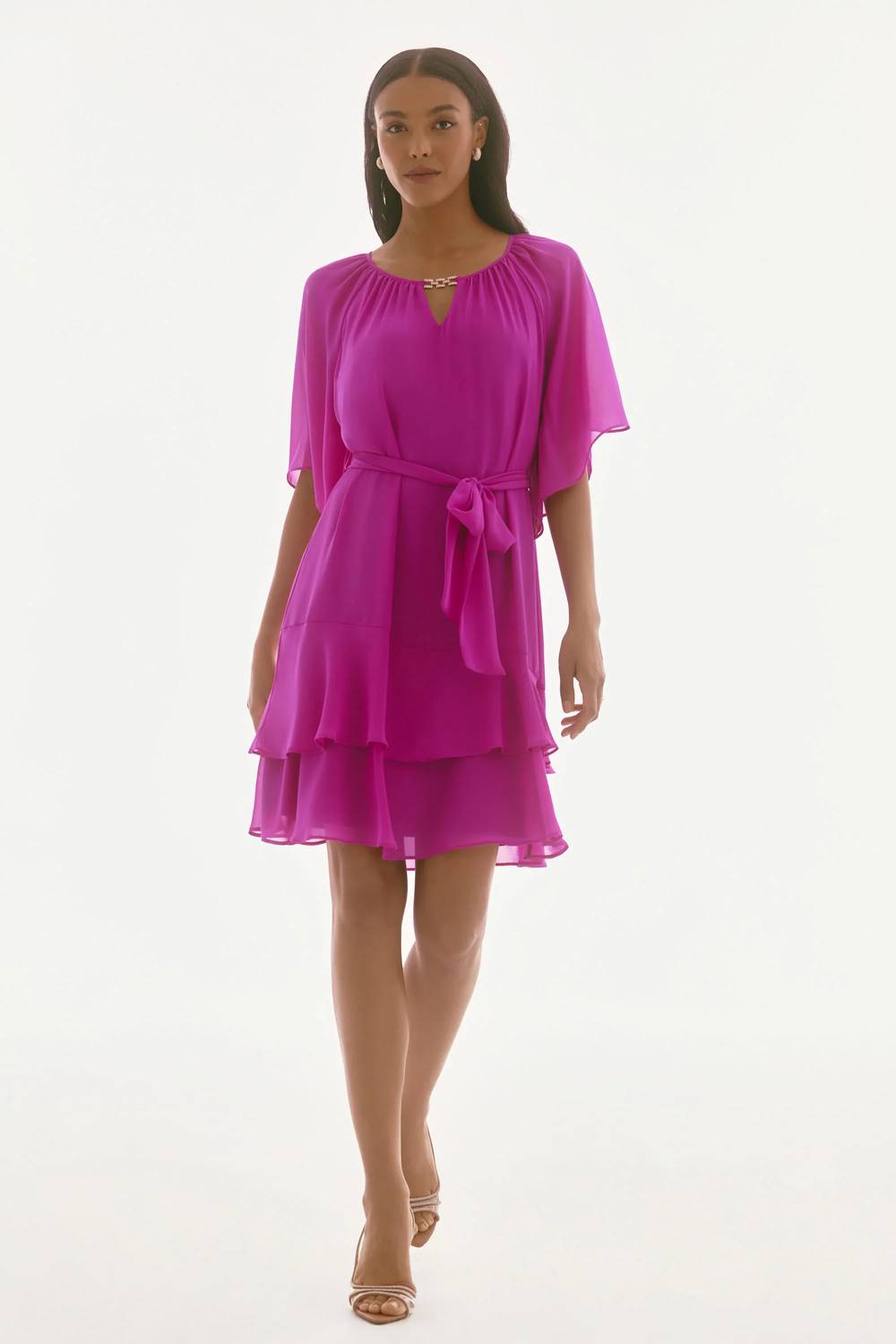 Vestido de gasa con boleros color violeta