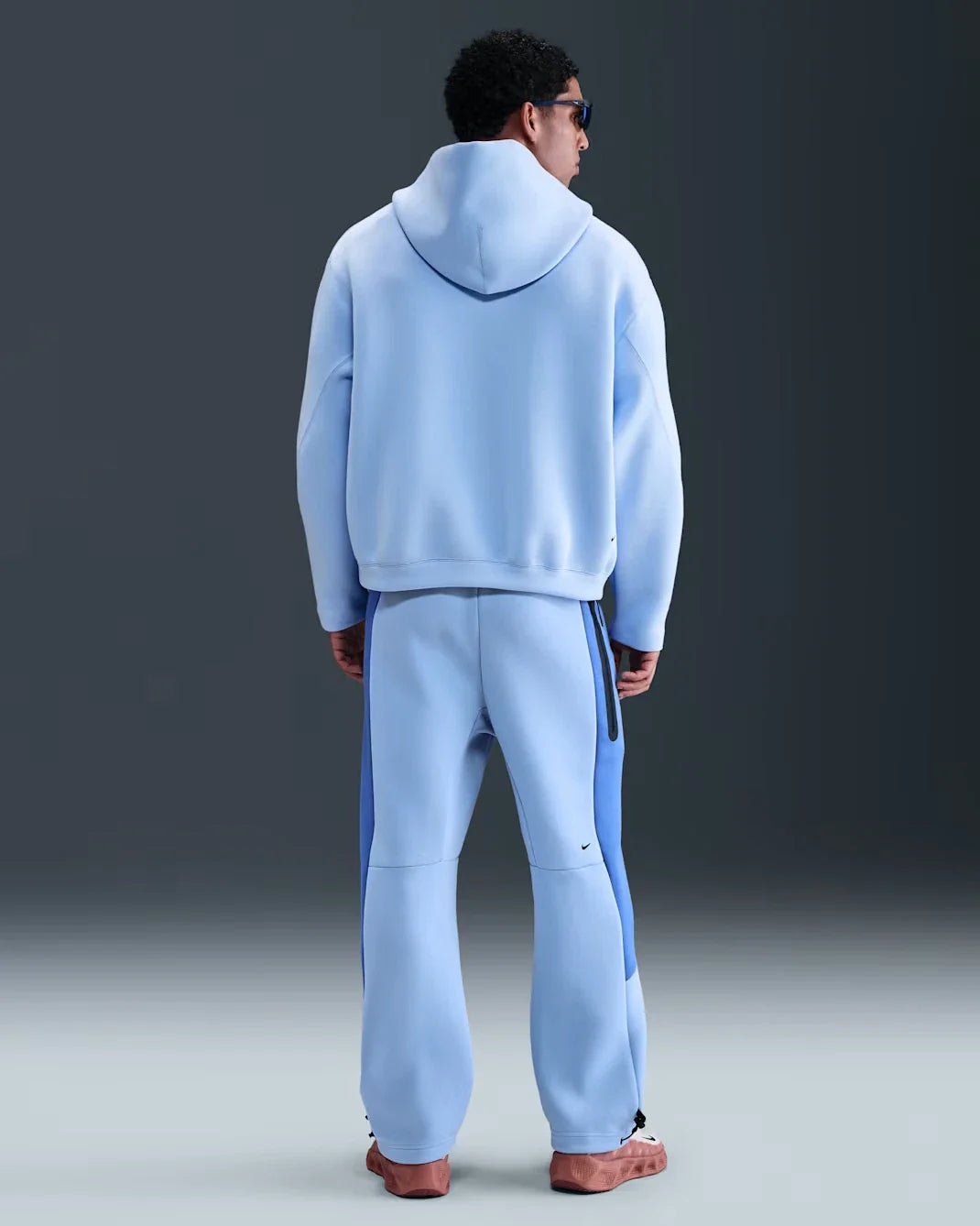 Buzo con capucha de hombre de corte amplio color azul