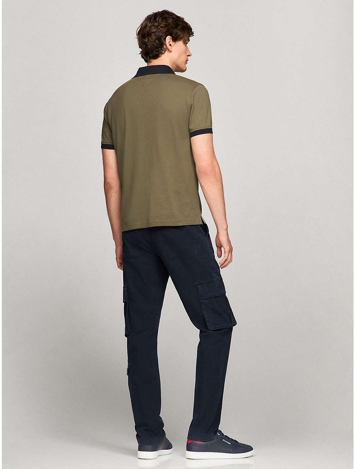 Polo de hombre a rayas con bordado