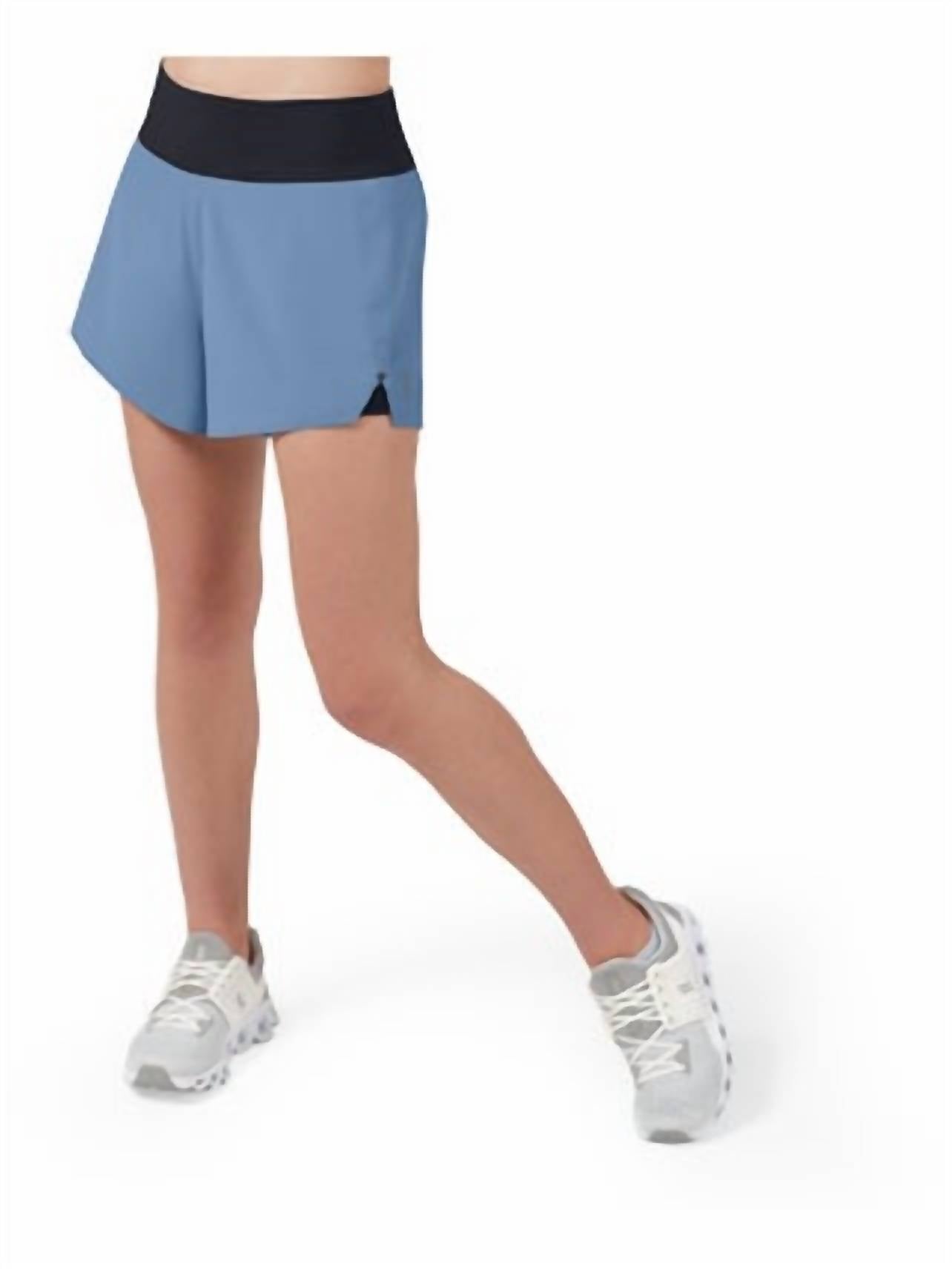 Short color negro