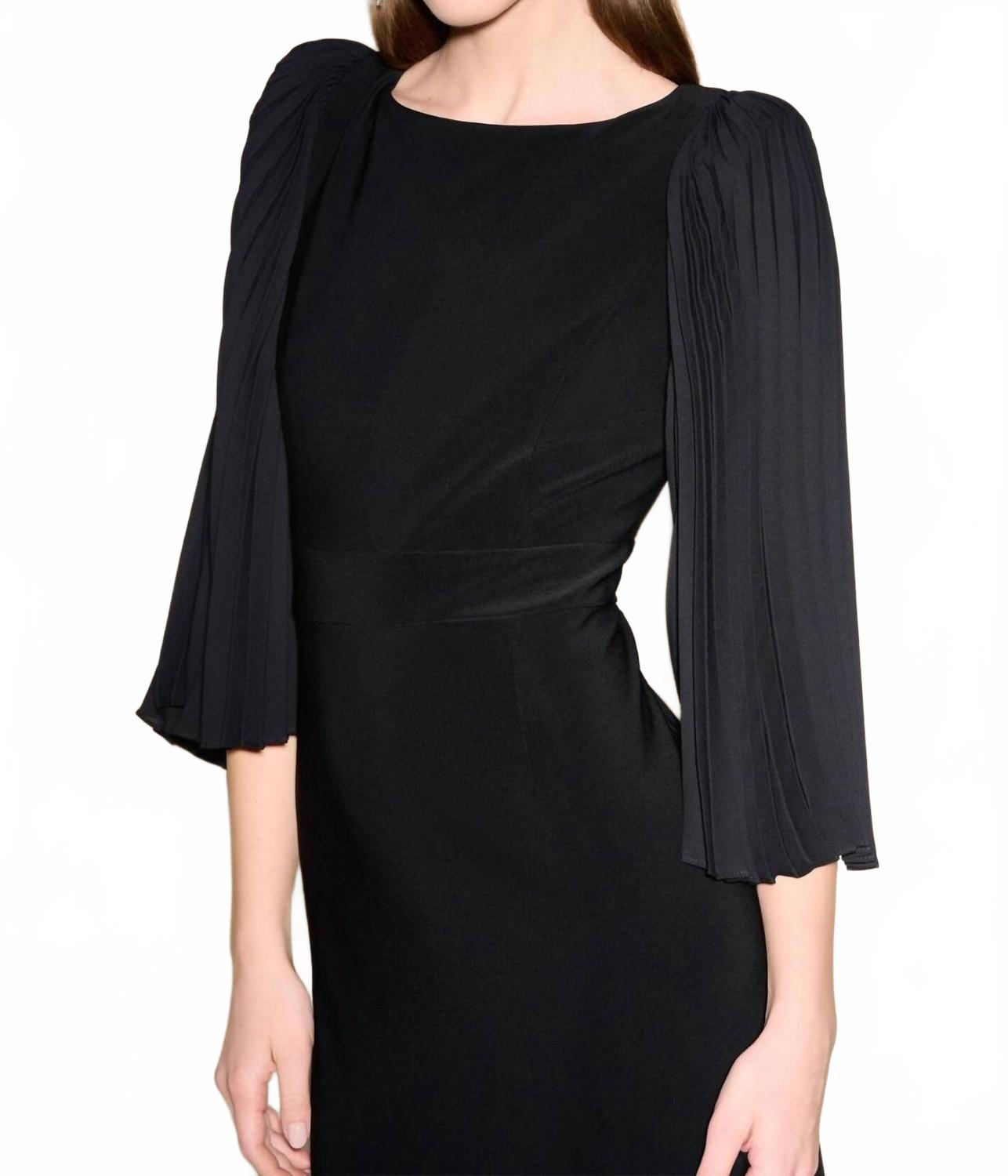 Vestido con pliegues color negro