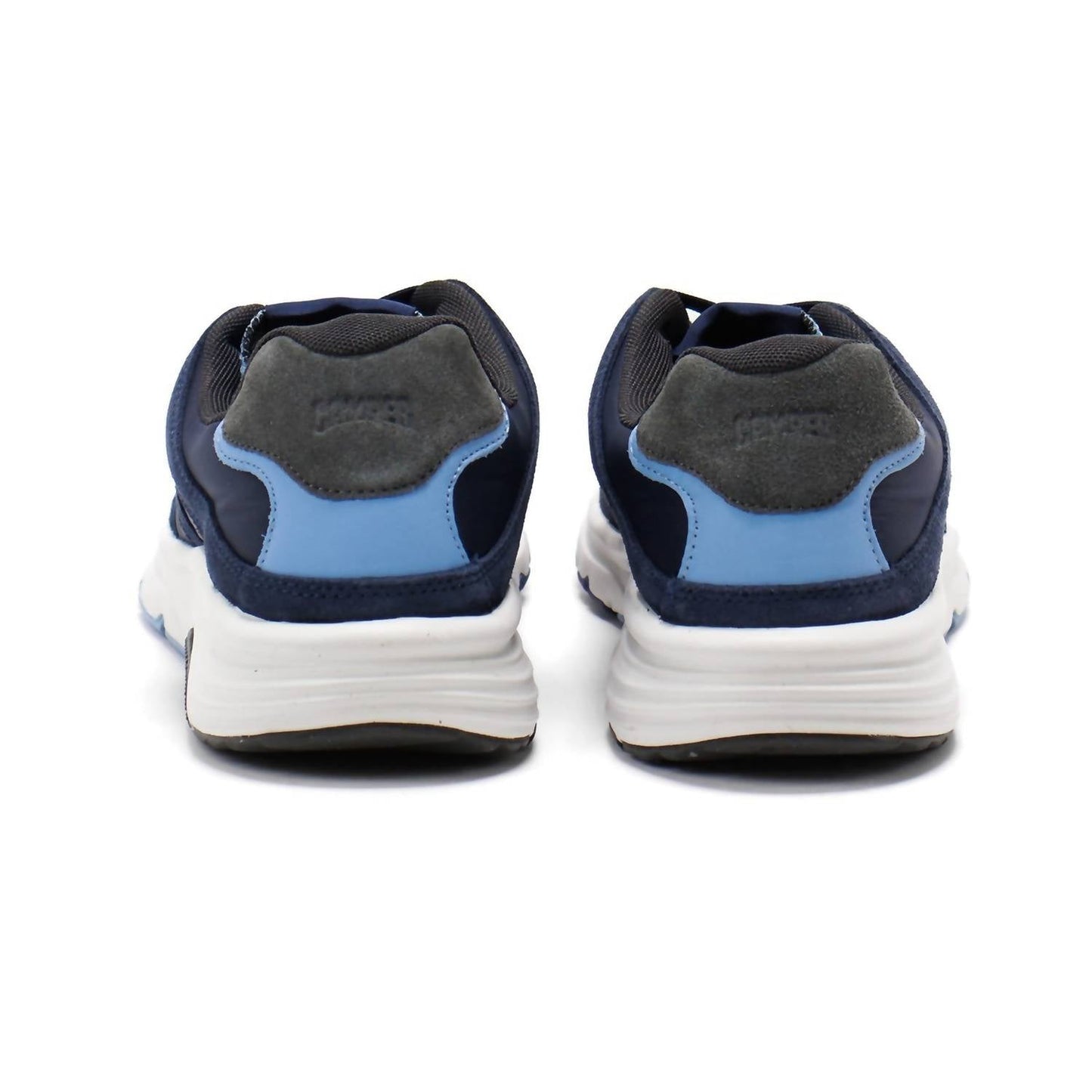 Tenis de hombre color azul oscuro