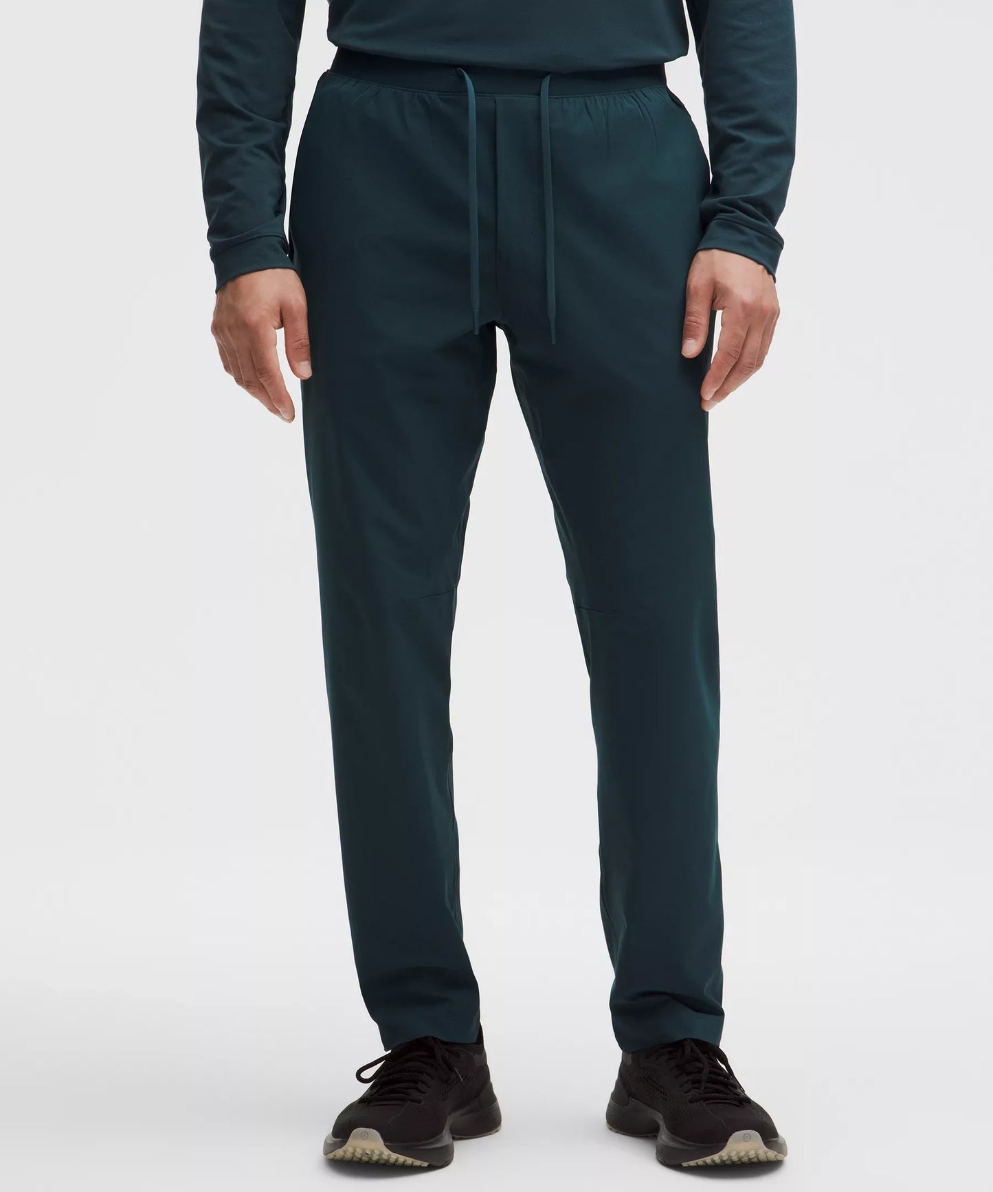 Pantalón de corte ajustado