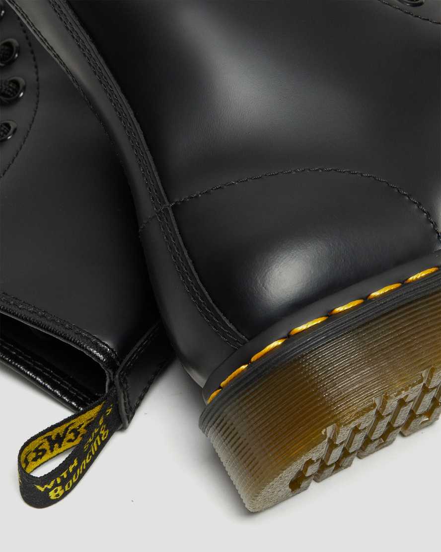 Botas de mujer de cuero con cordones