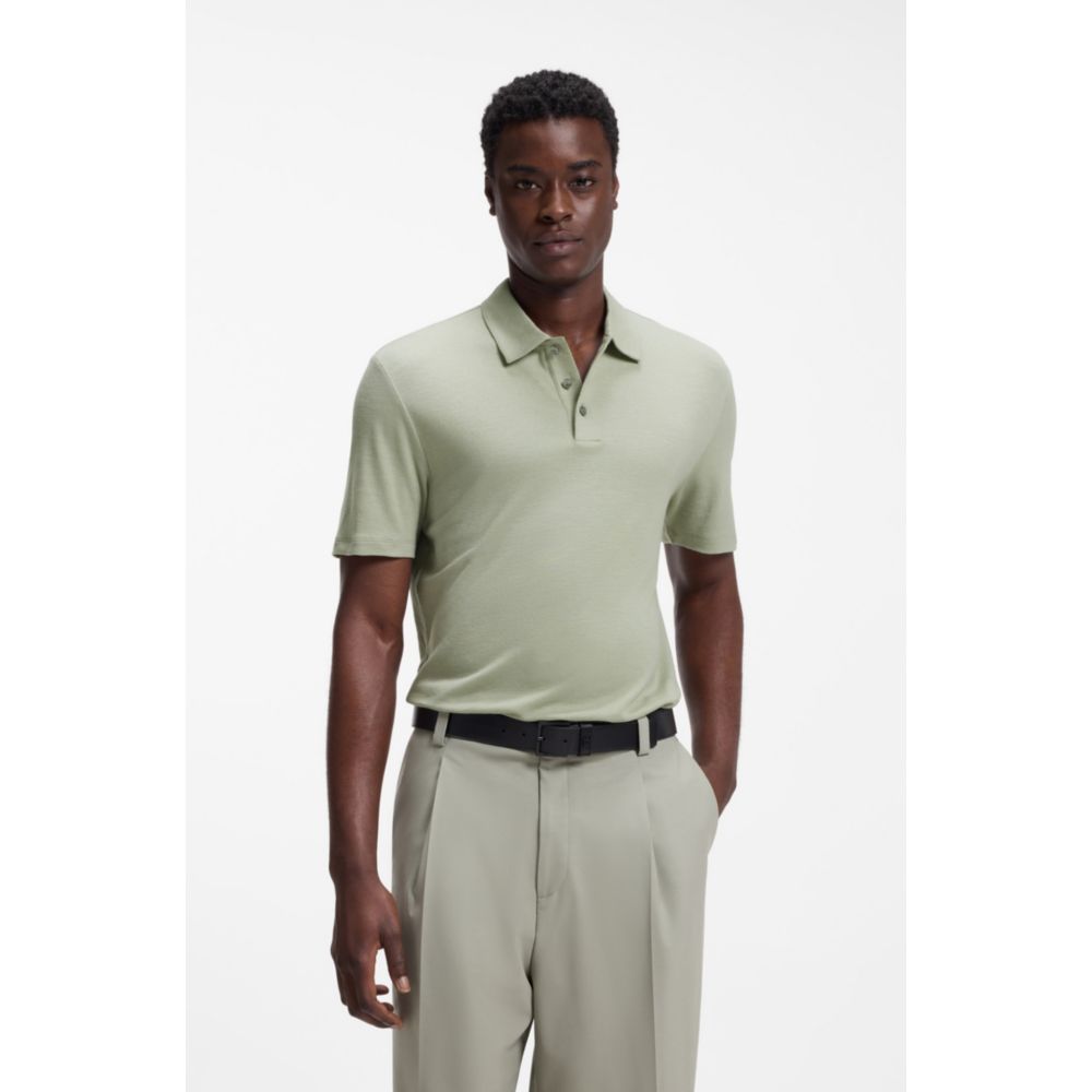 Polo de corte ajustado