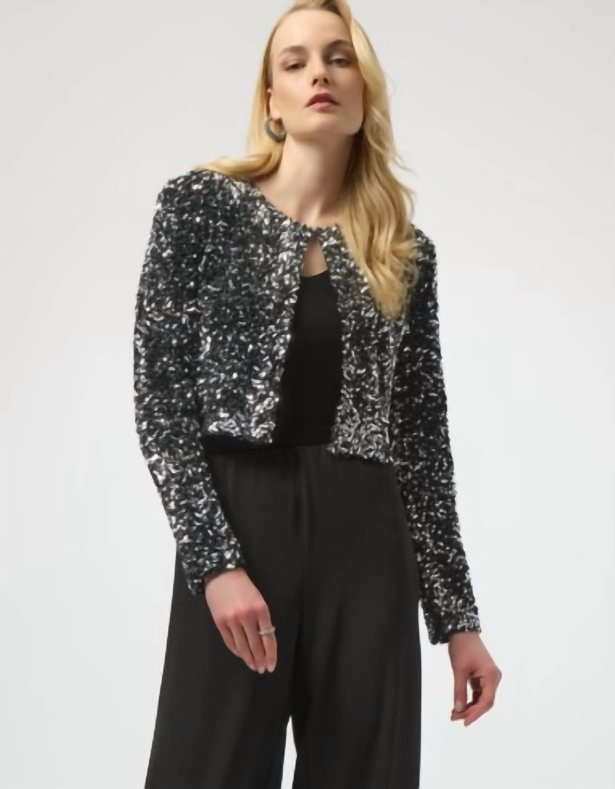 Chaqueta con lentejuelas color negro y plateado