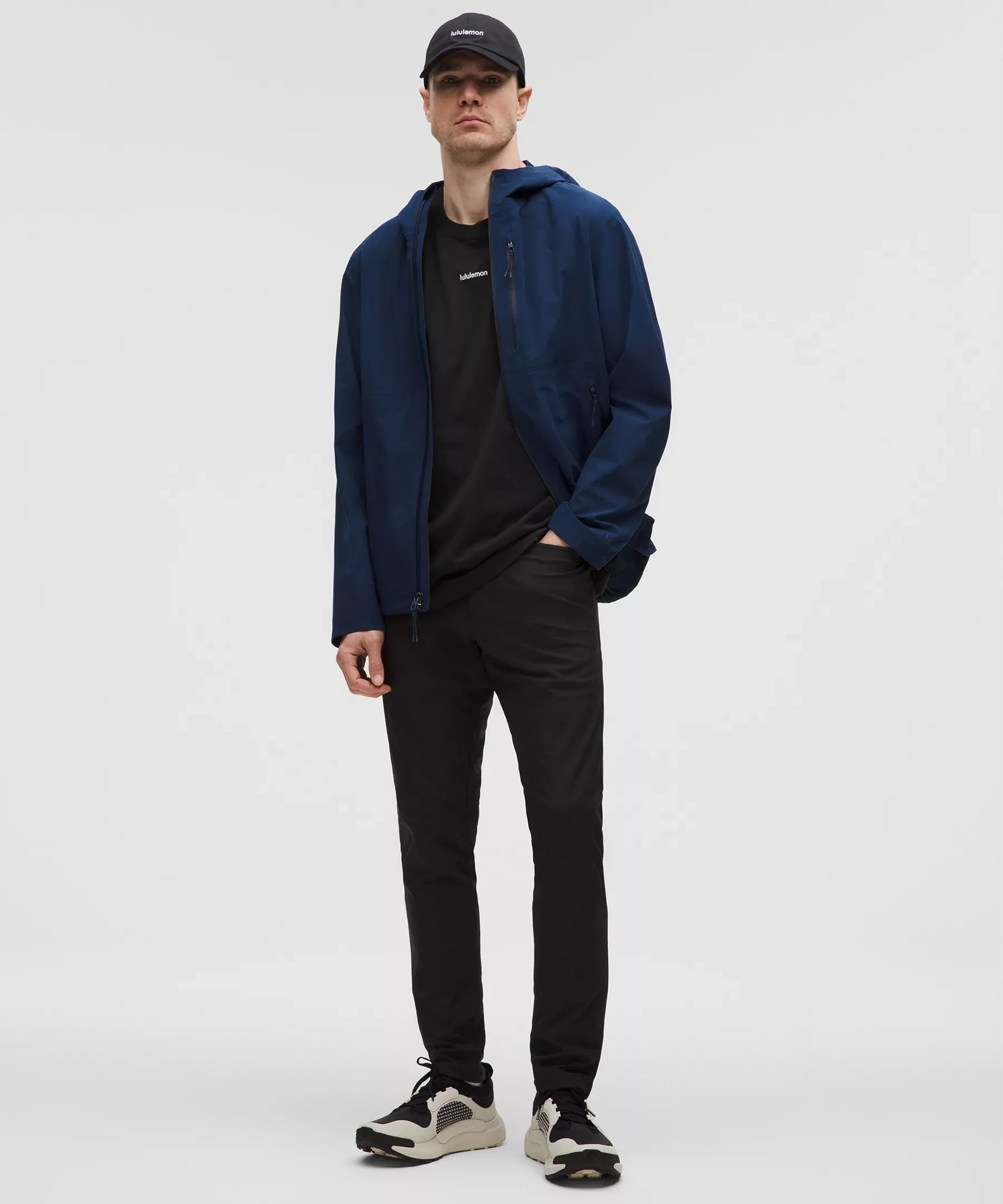 Pantalón de corte ajustado