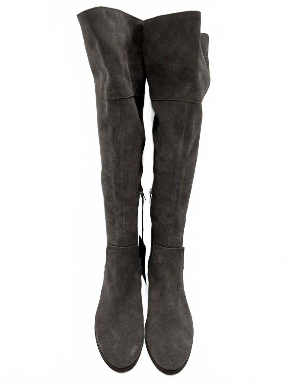 Botas de gamuza color gris