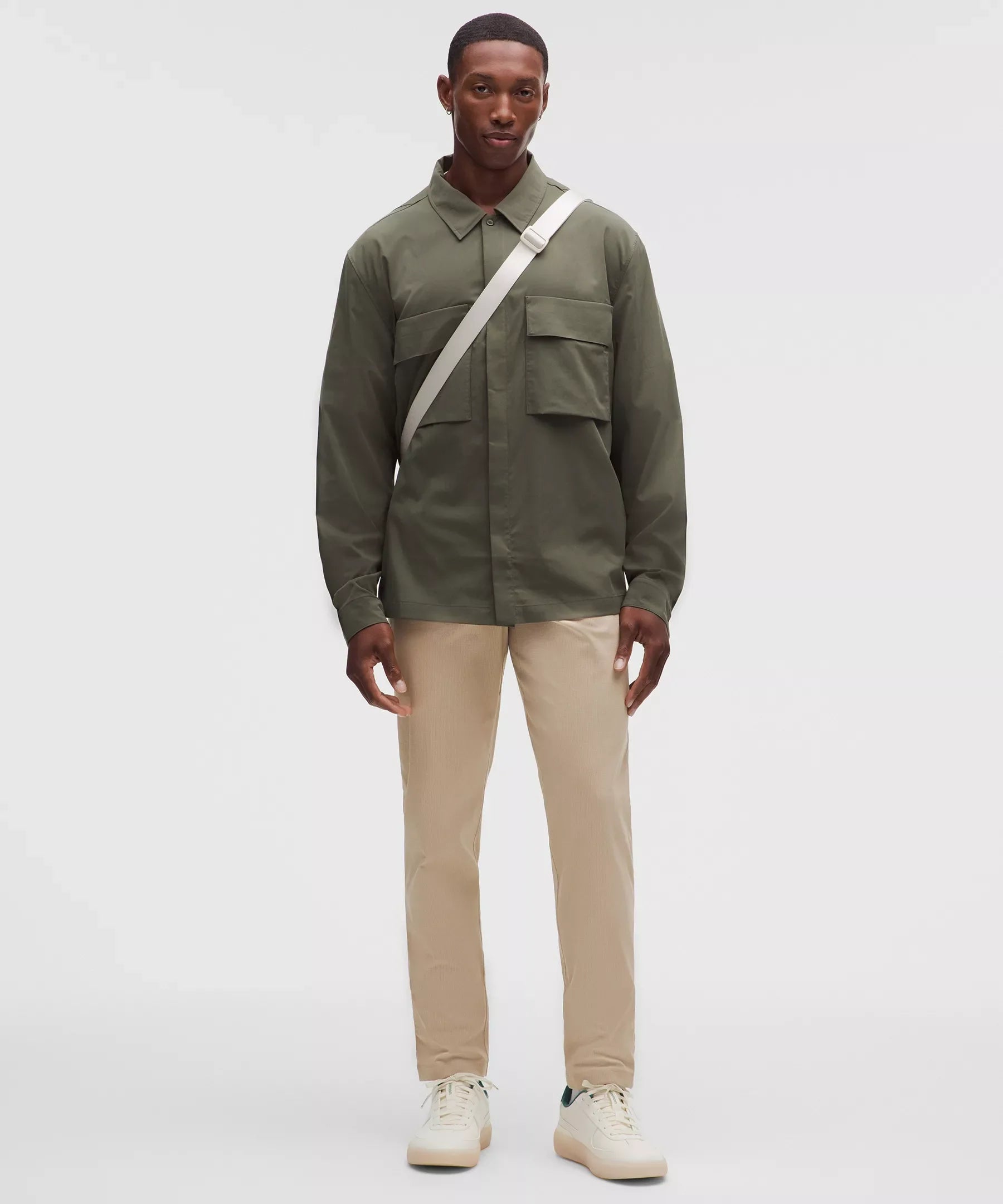 Pantalón de corte ajustado