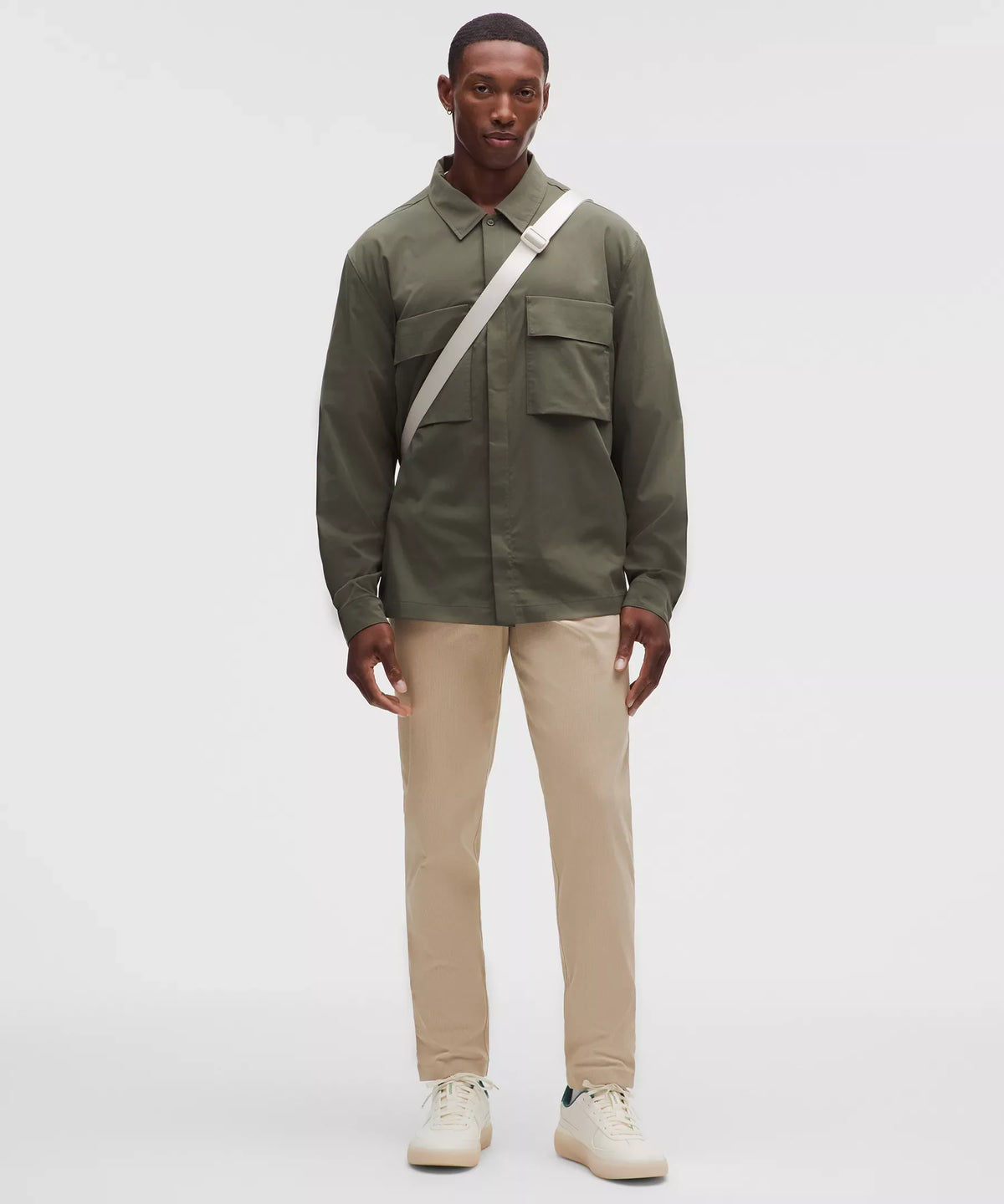 Pantalón de corte ajustado