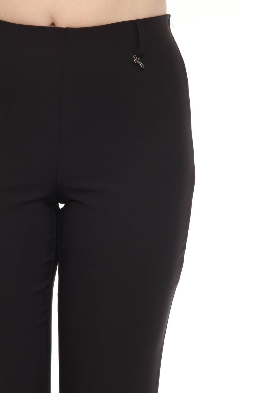 Pantalón de corte recto color negro
