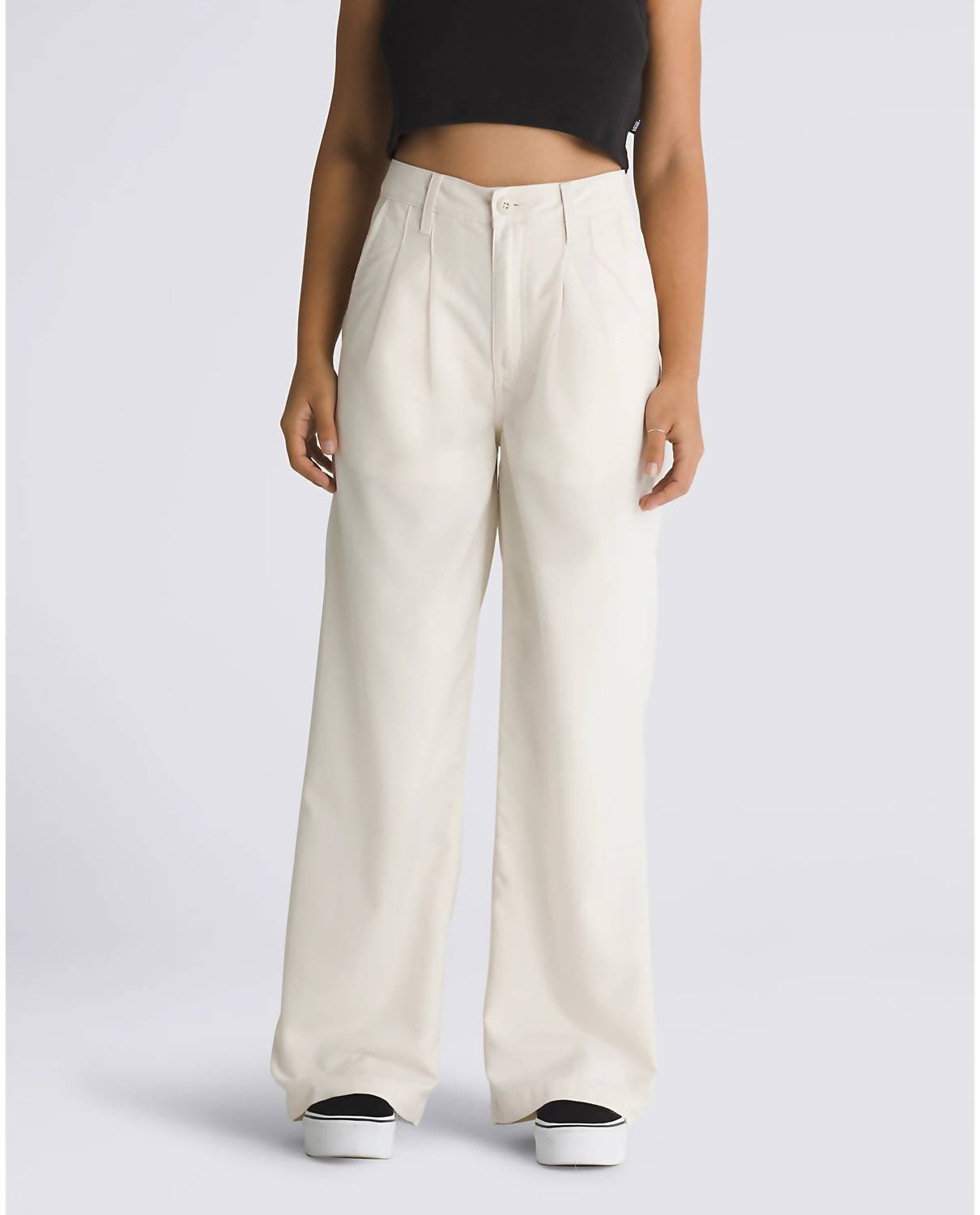 Pantalón con pliegues