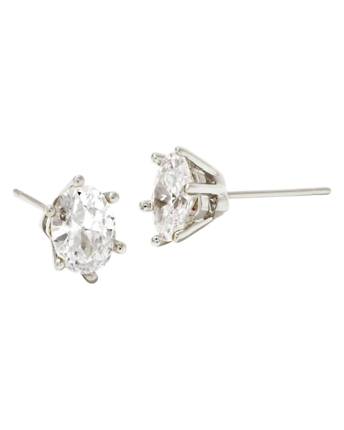Aretes de mujer color plateado