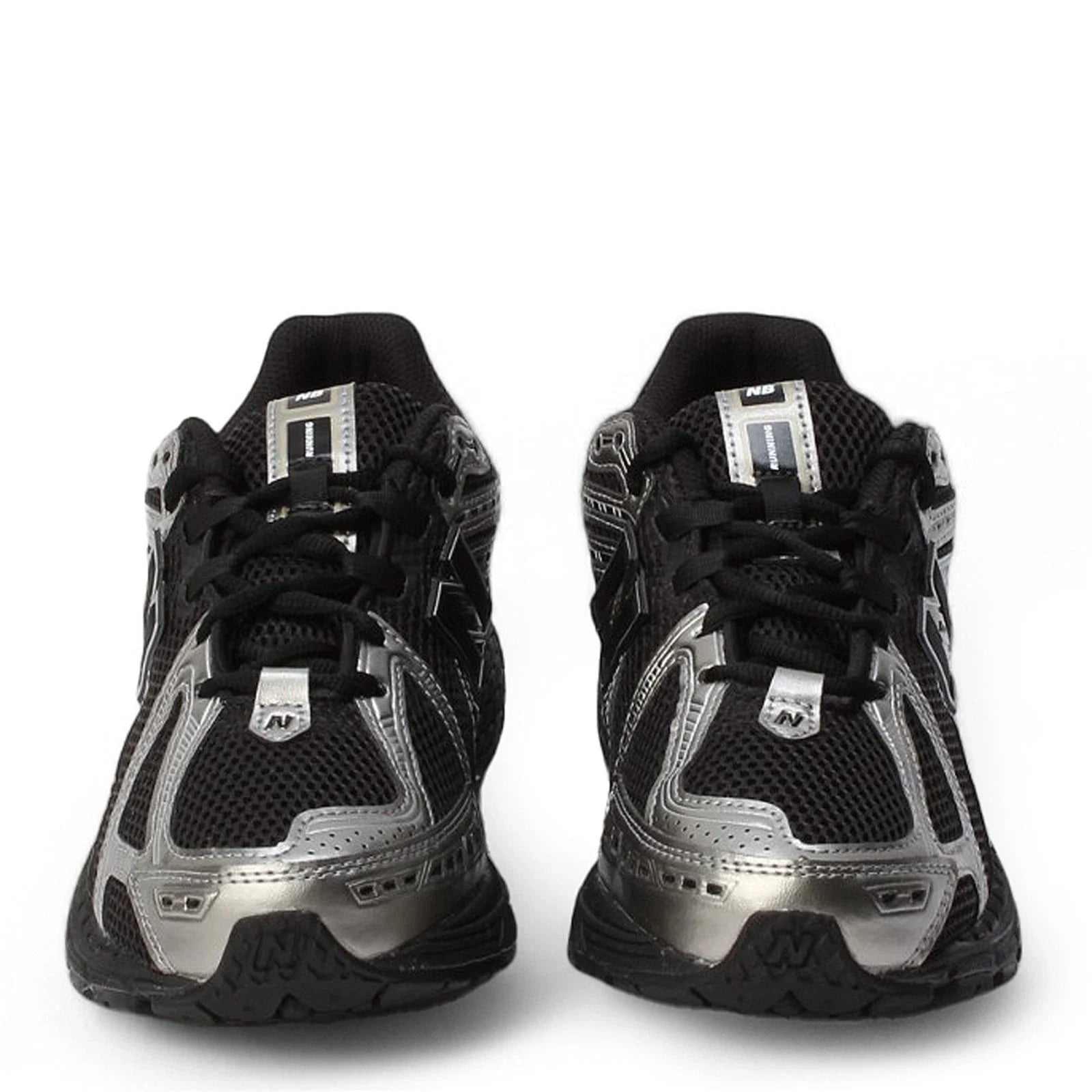 Tenis de hombre con cordones color negro