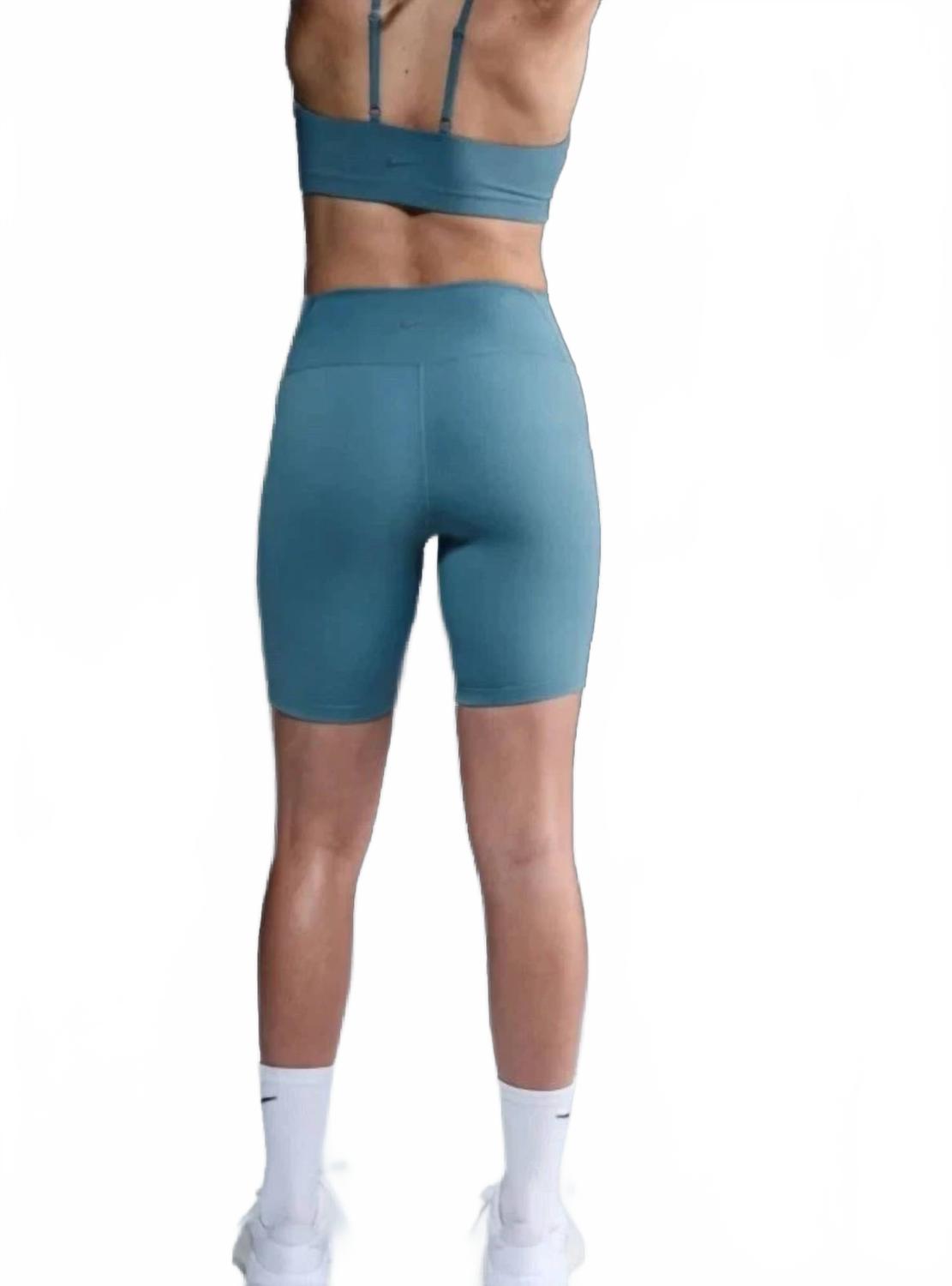 Short de mujer color azul claro