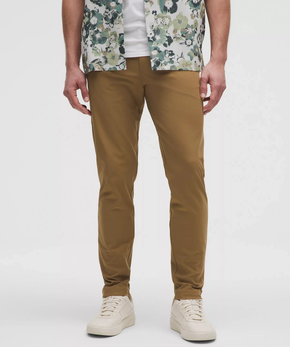 Pantalón de corte ajustado