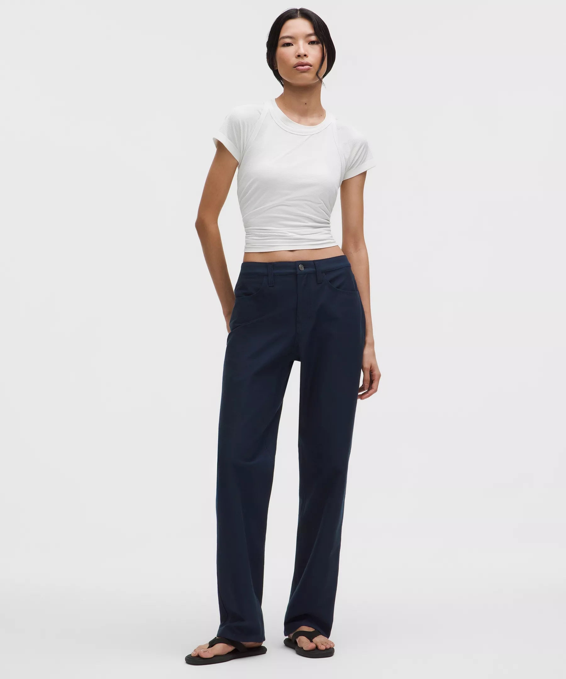 Pantalón de tiro medio