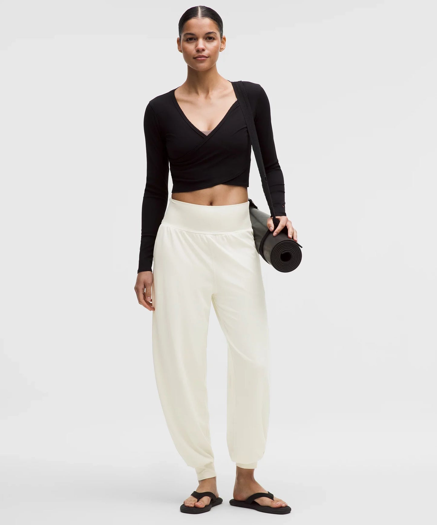Pantalón deportivo de corte amplio de tiro alto