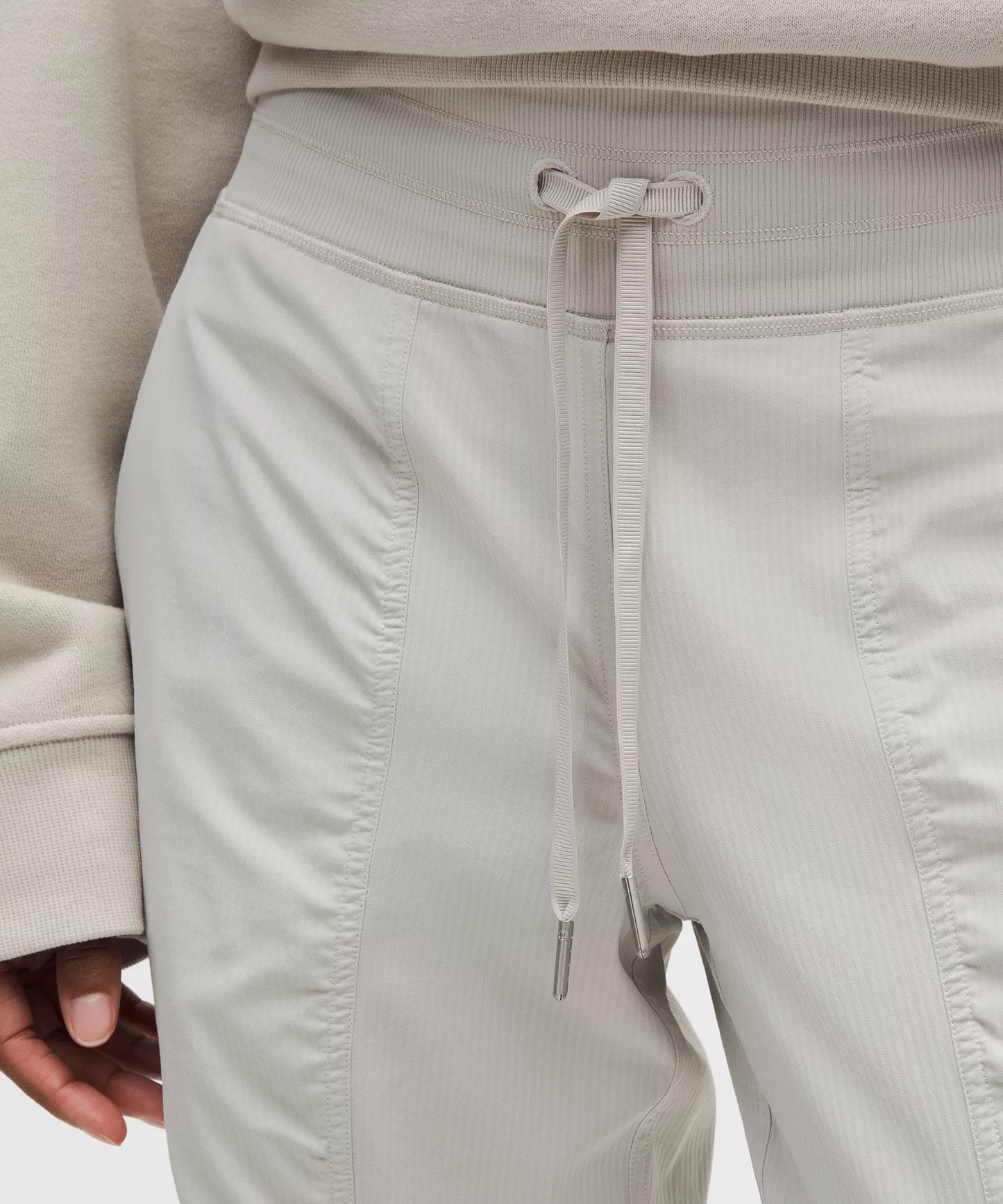 Pantalón deportivo de tiro medio