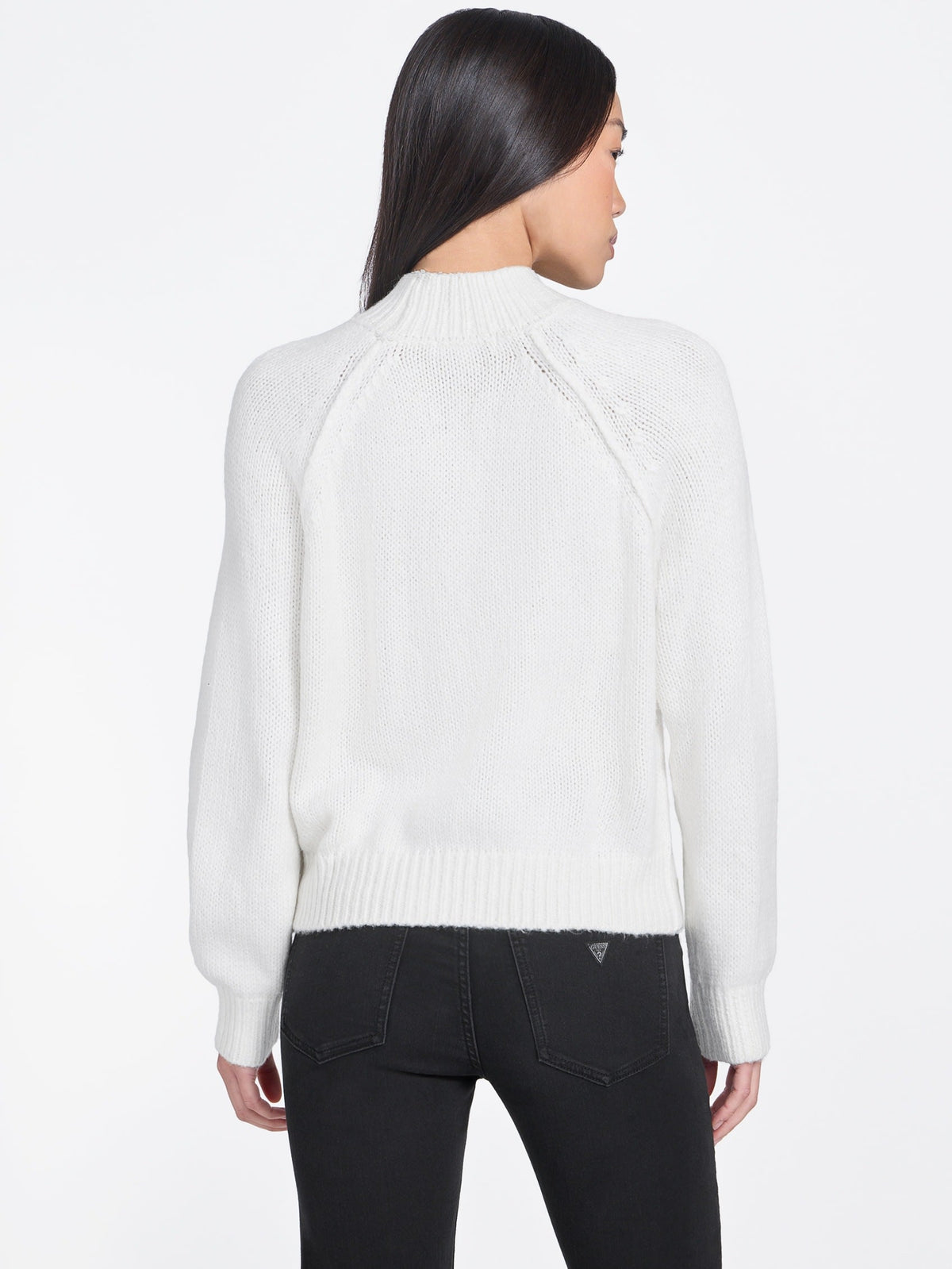Suéter con cuello alto