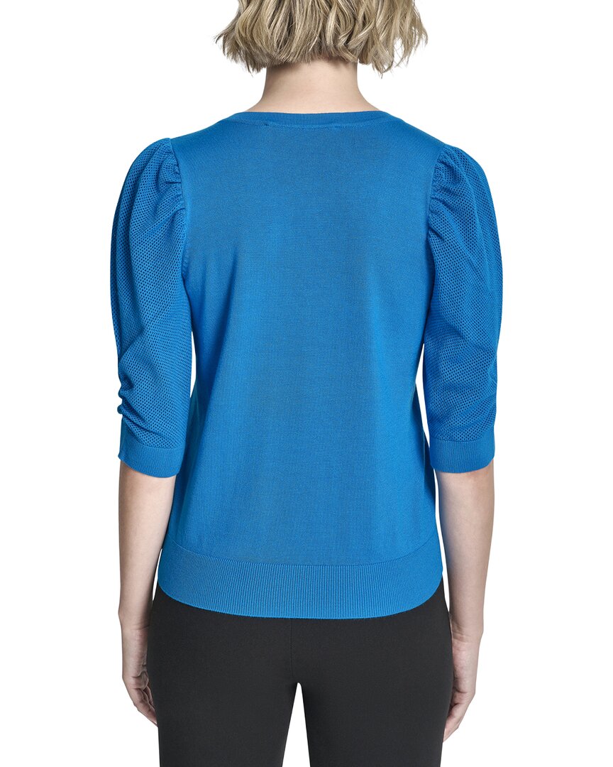 Top con cuello en V