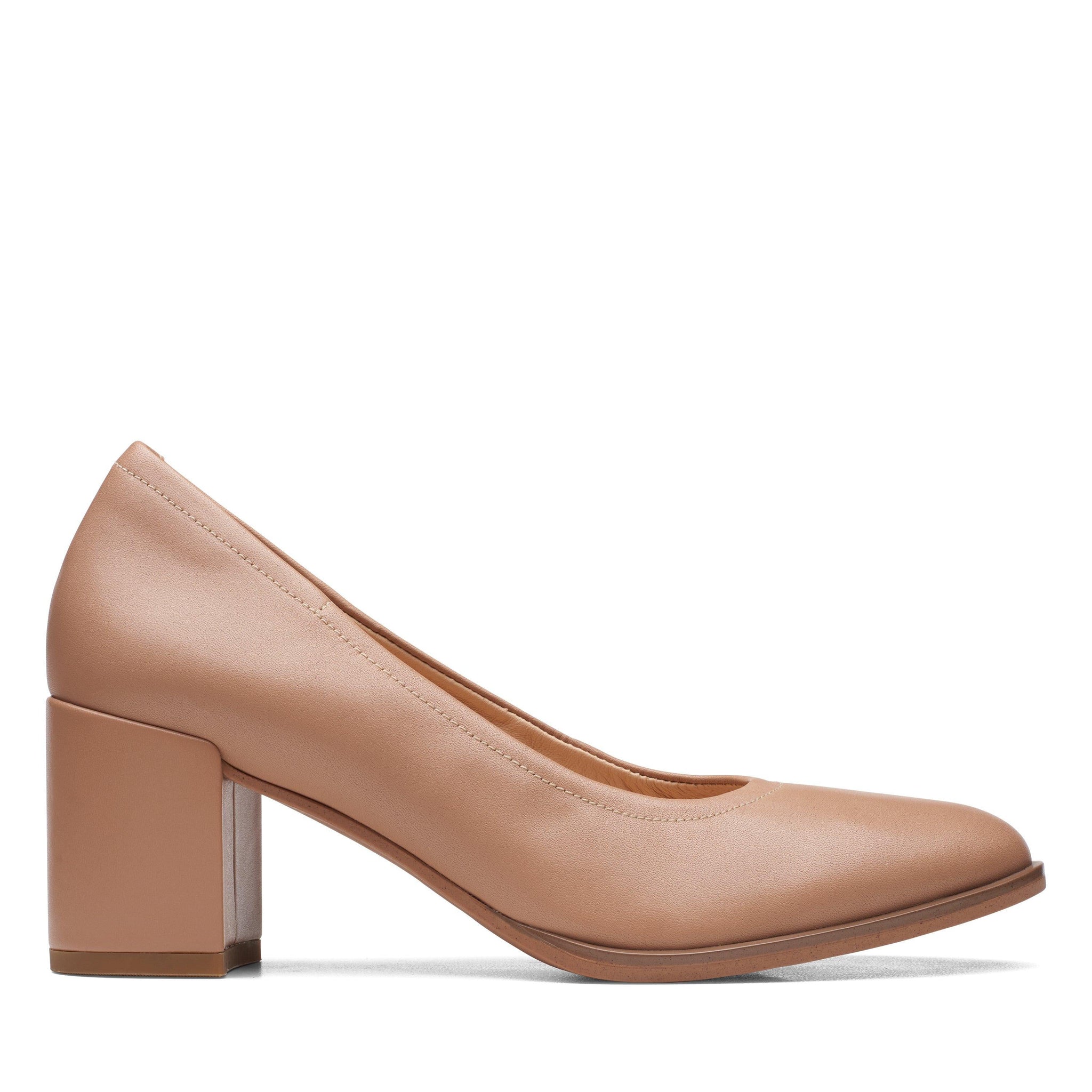 Calzado de cuero color beige