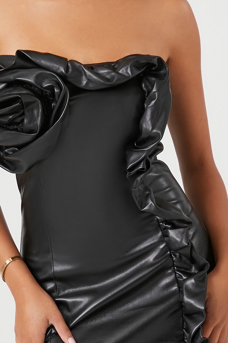 Vestido de efecto cuero