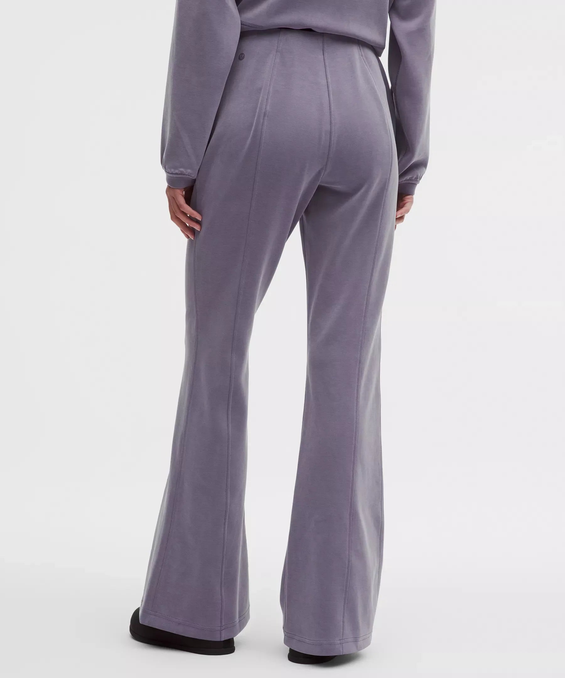 Pantalón de tiro medio