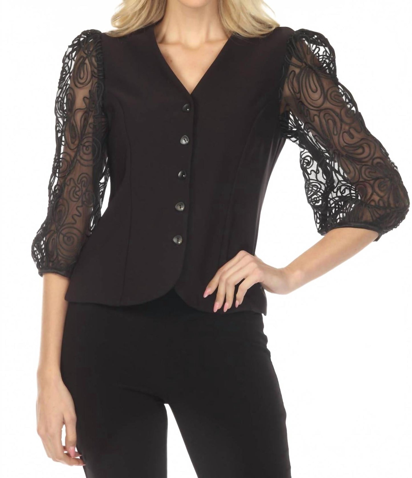 Blazer con bordado color negro