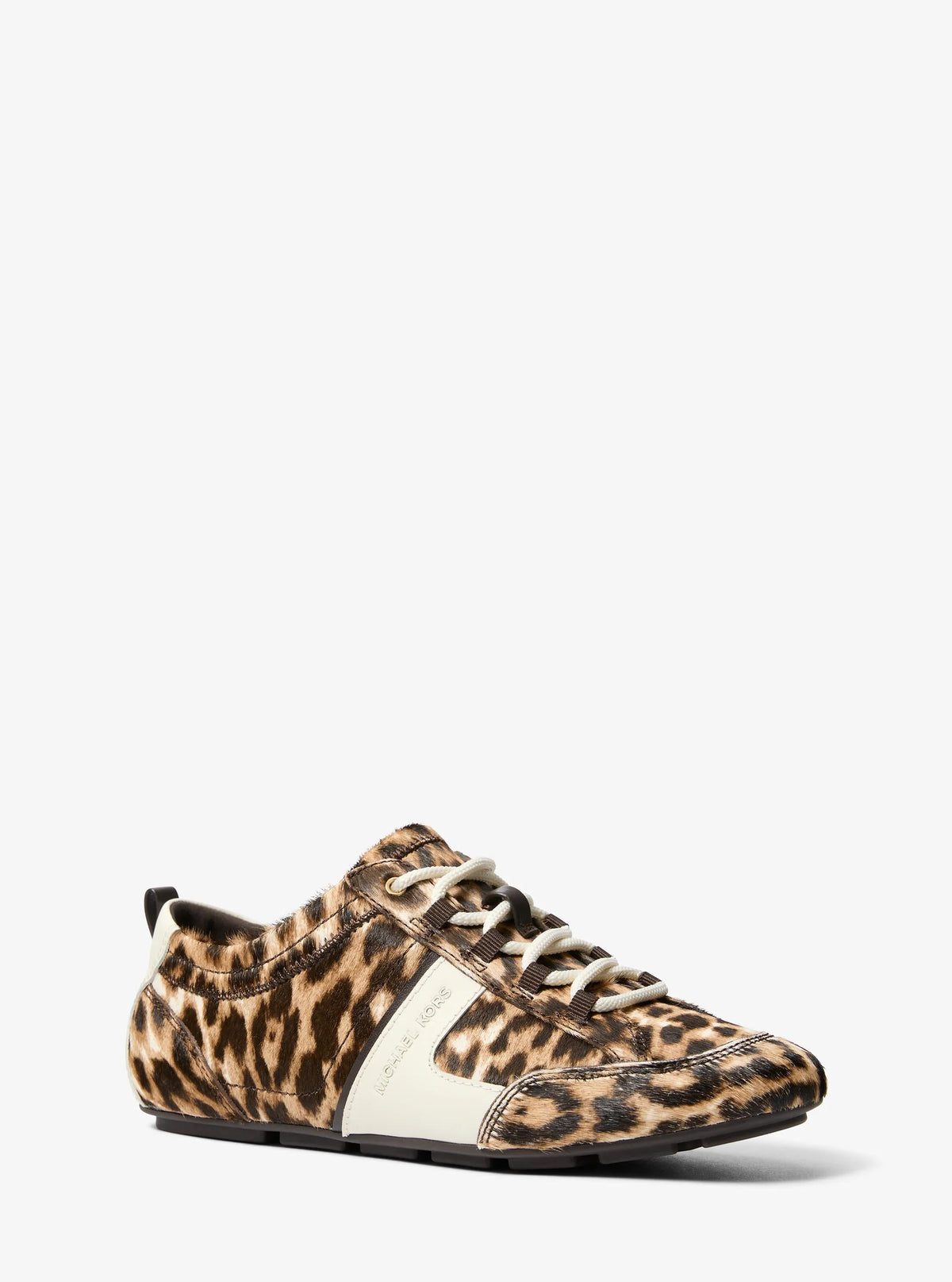 Tenis con estampado animal