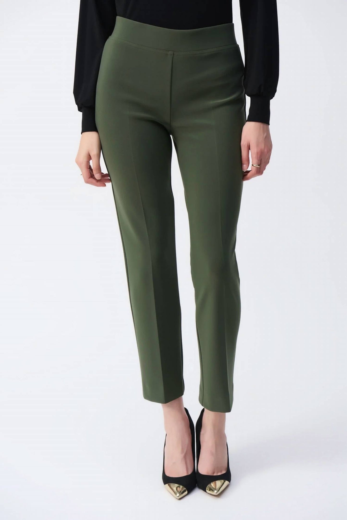 Pantalón de corte recto color verde