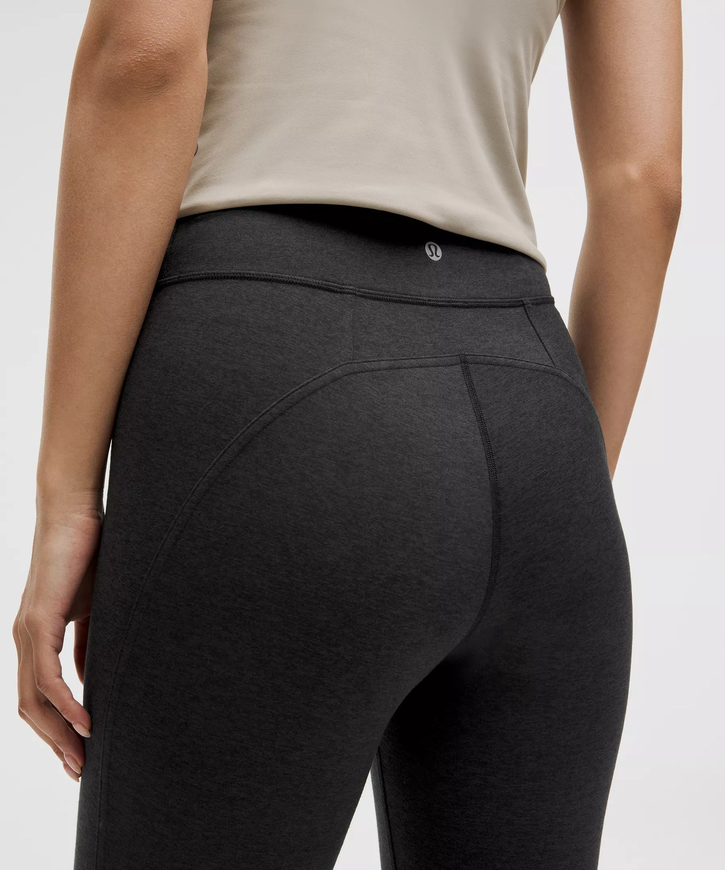 Pantalón de tiro alto