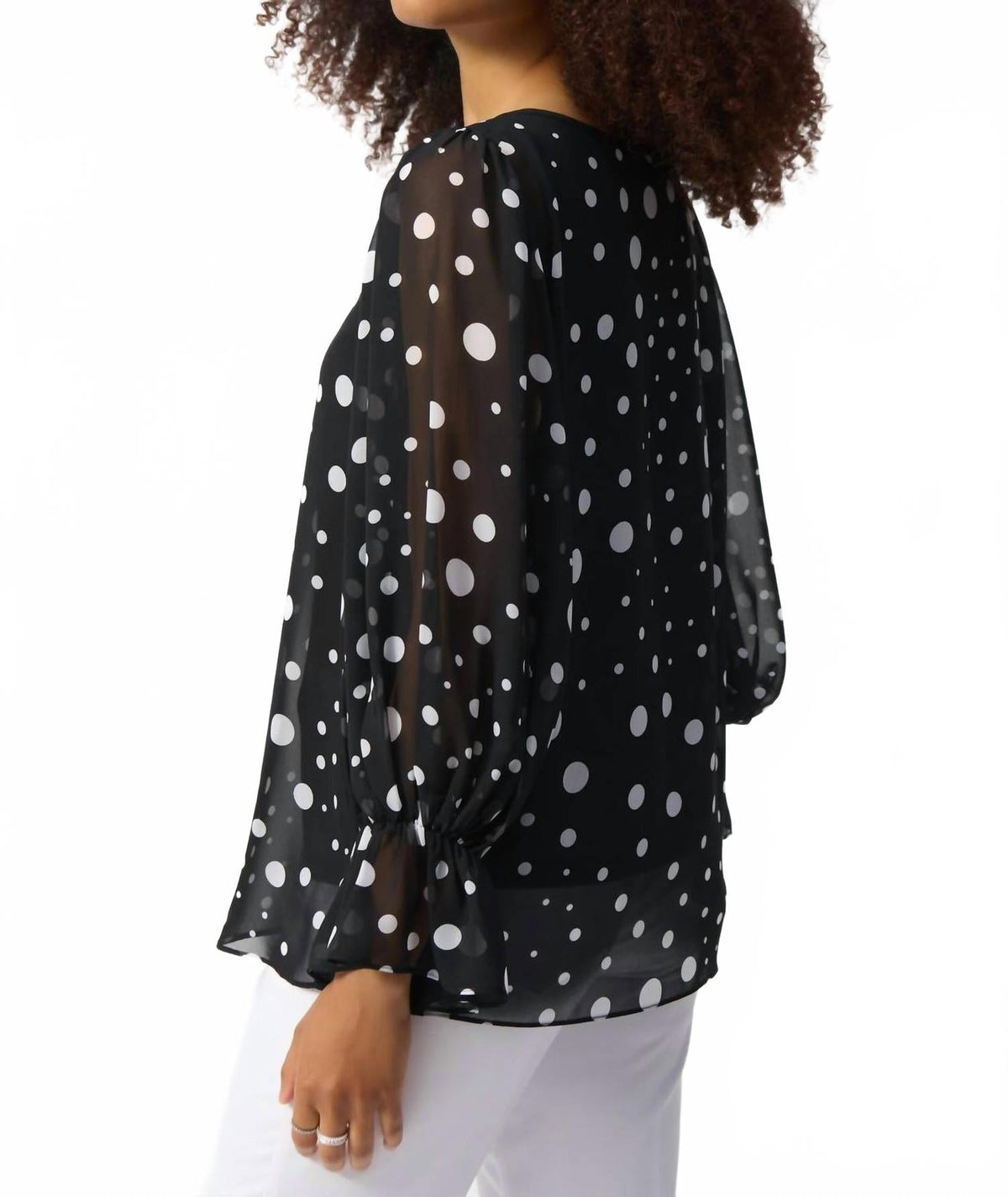 Top de gasa de lunares color negro