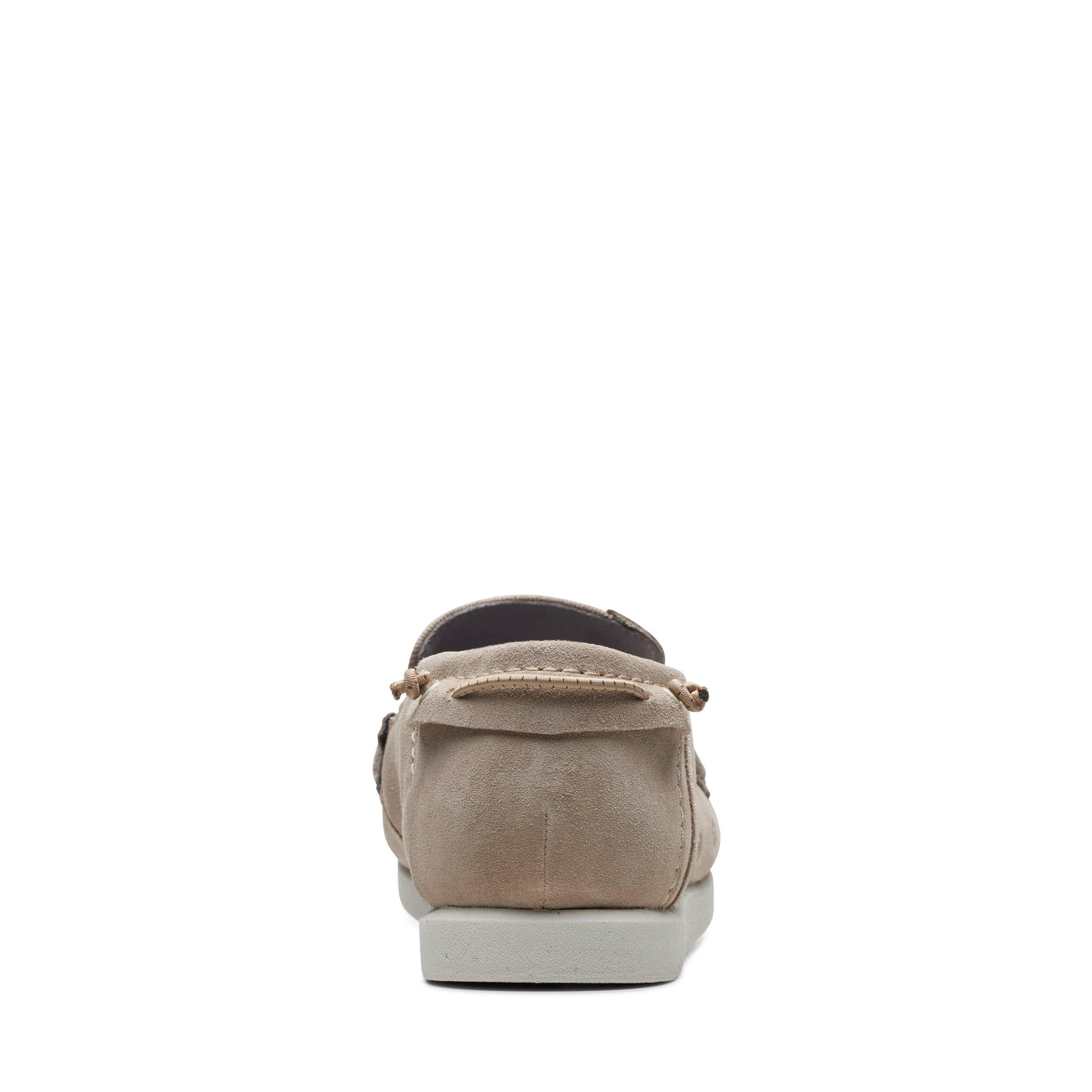 Calzado de gamuza color beige