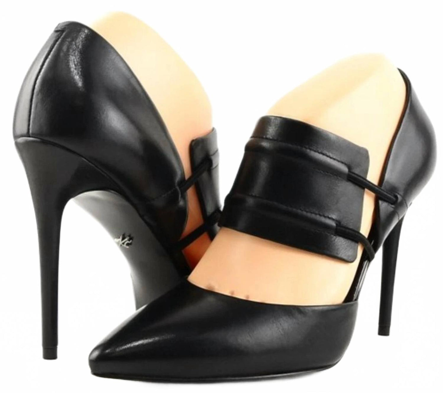 Tacones de mujer de cuero color negro