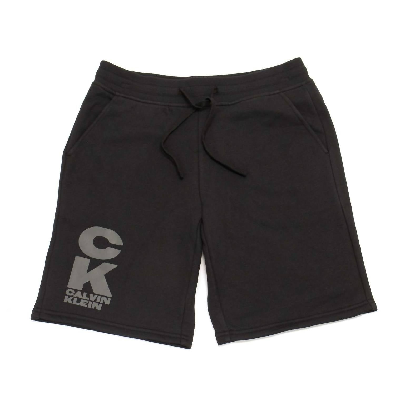 Short de hombre color negro