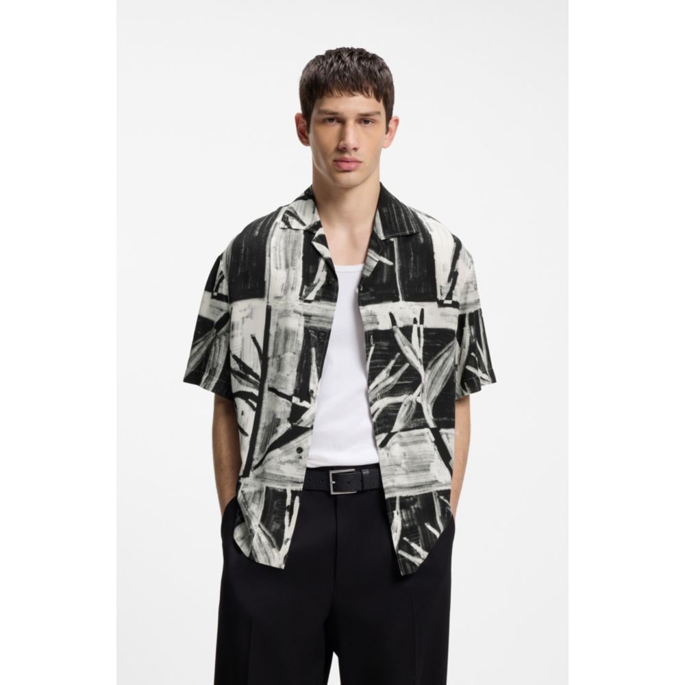 Camisa de corte amplio con estampado