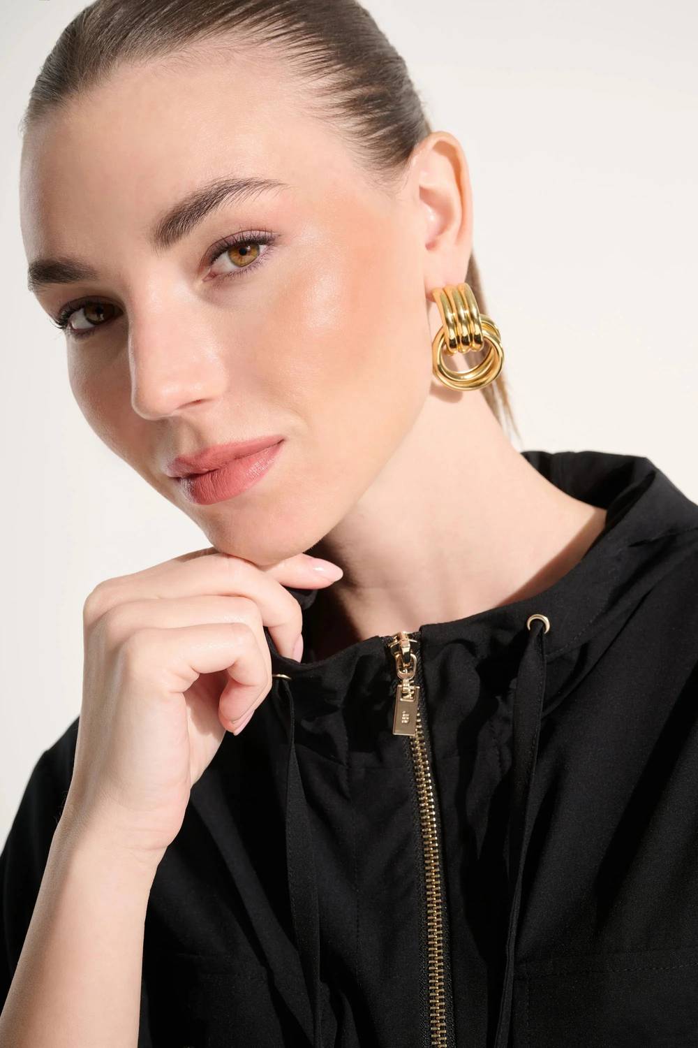 Chaqueta color negro