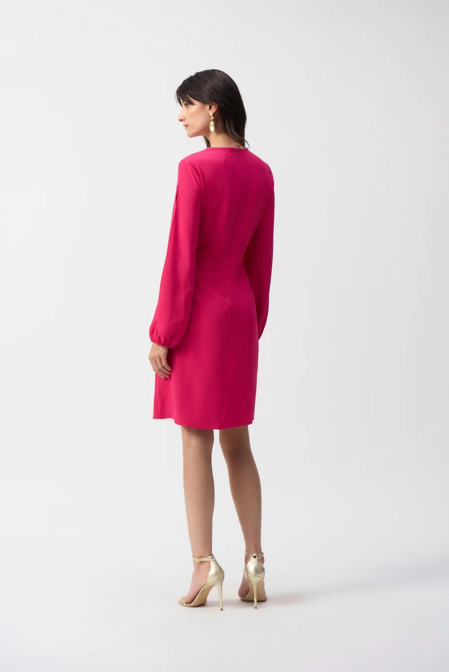 Vestido con cuello en V