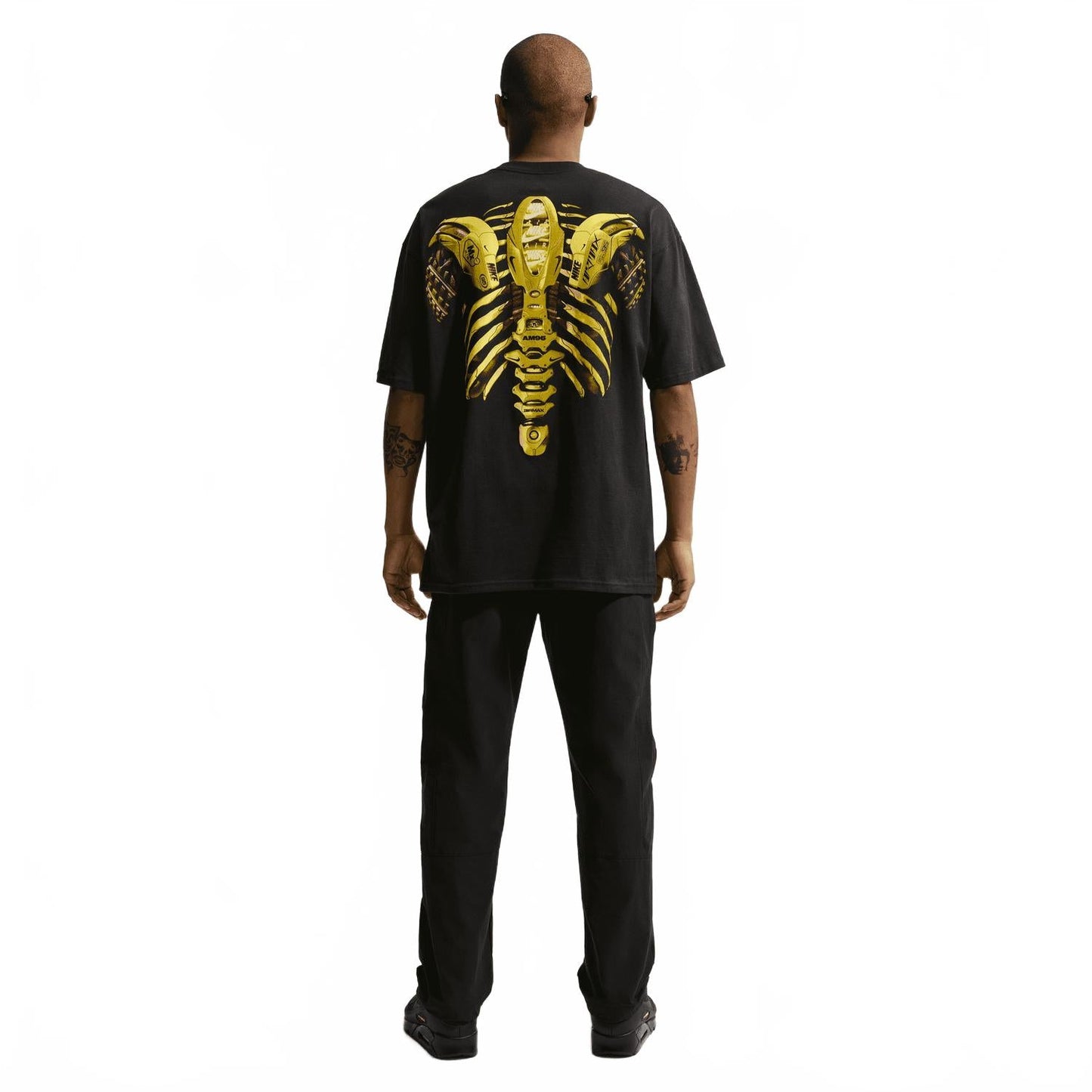 Camiseta color negro