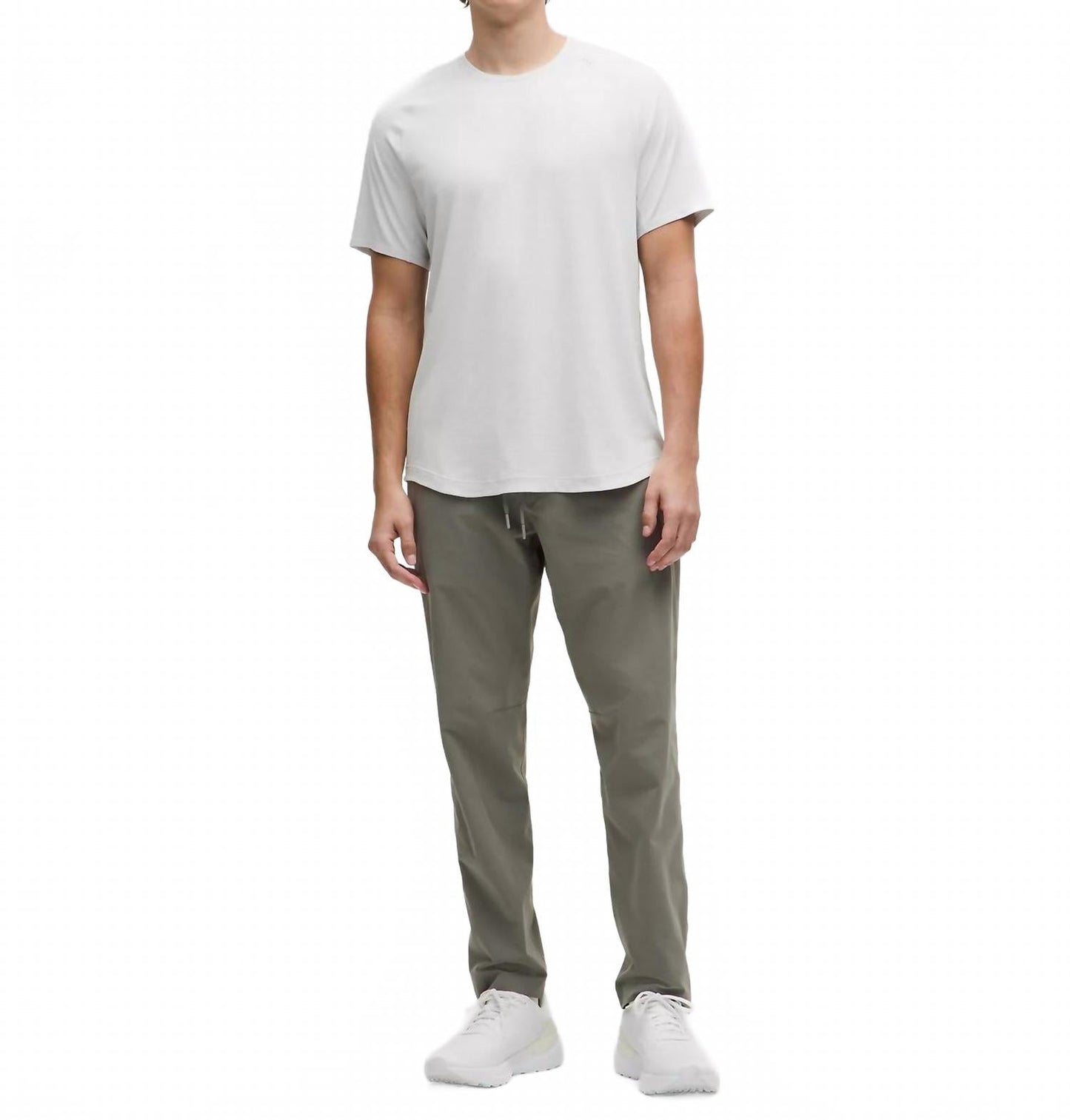Pantalón de corte ajustado color gris