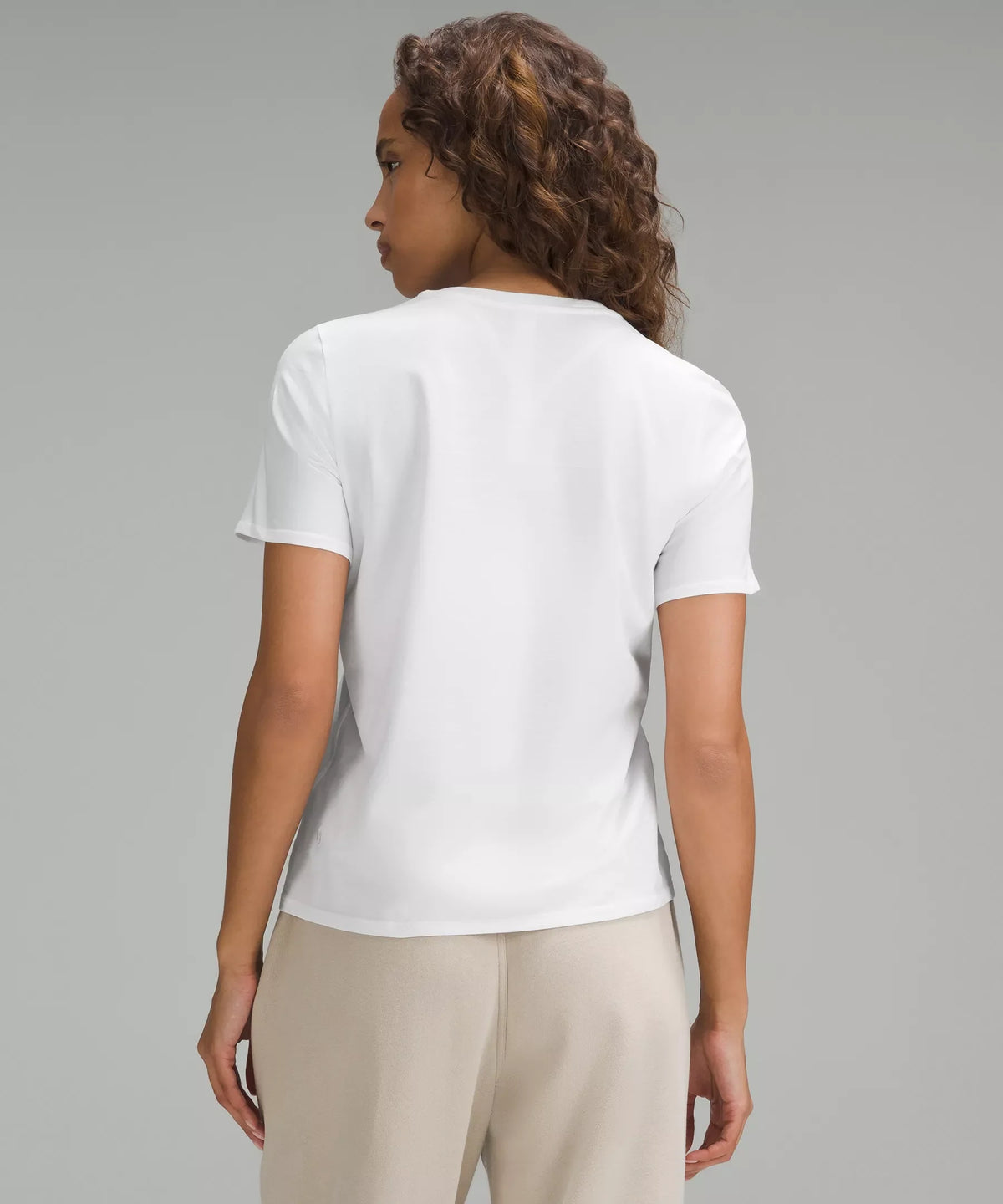 Camiseta de algodón con cuello redondo