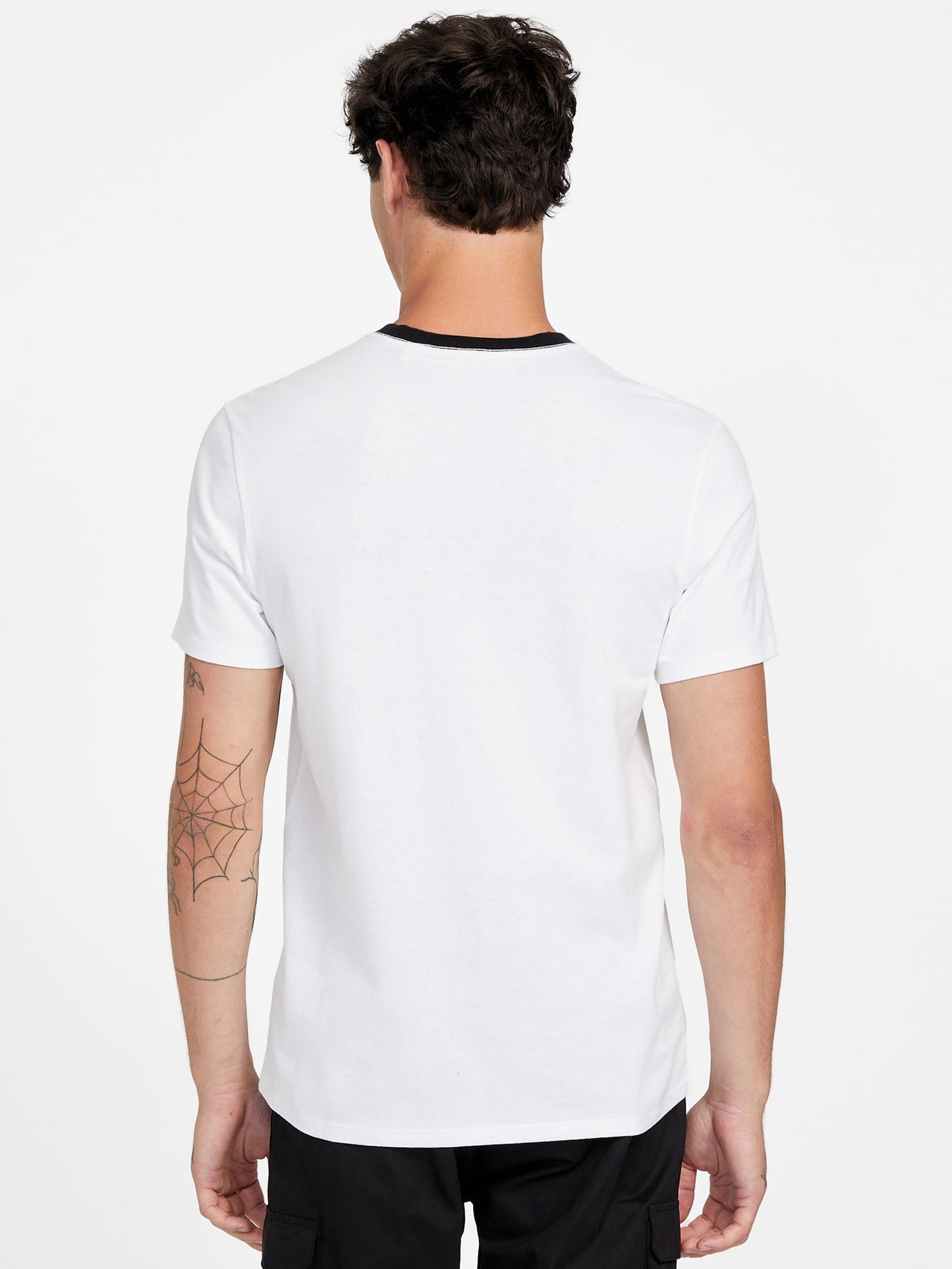 Camiseta con cuello redondo