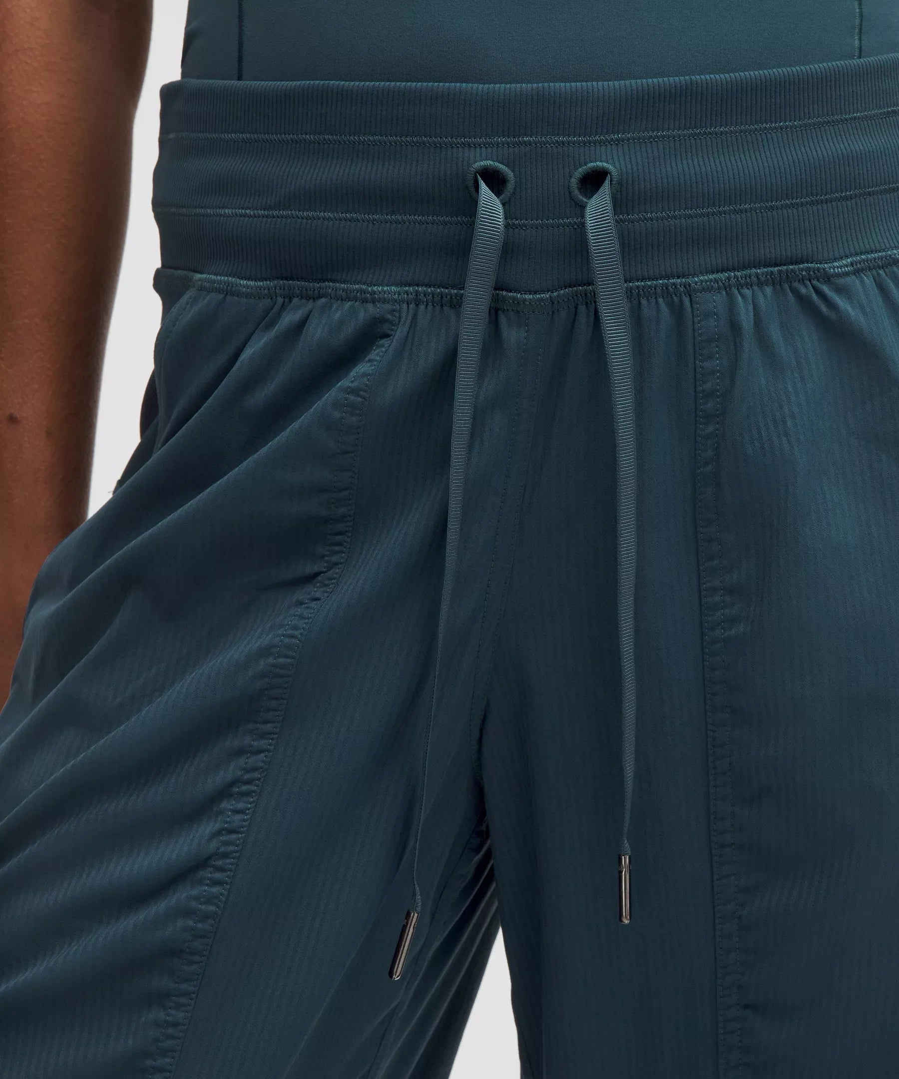 Pantalón deportivo de tiro medio