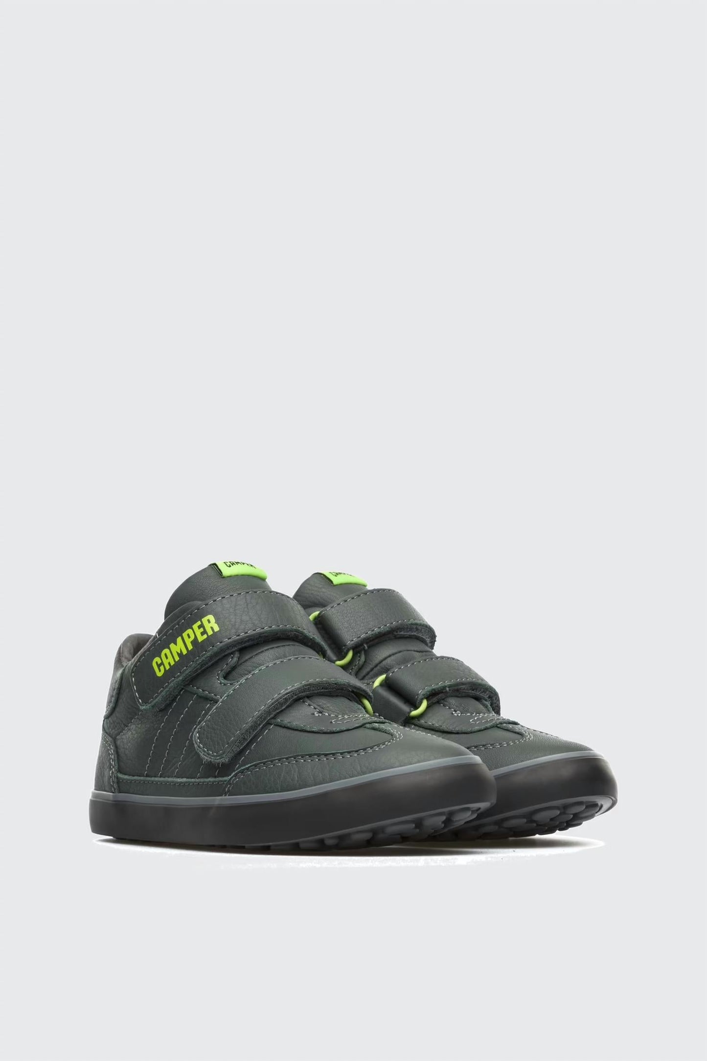 Tenis para niño color verde